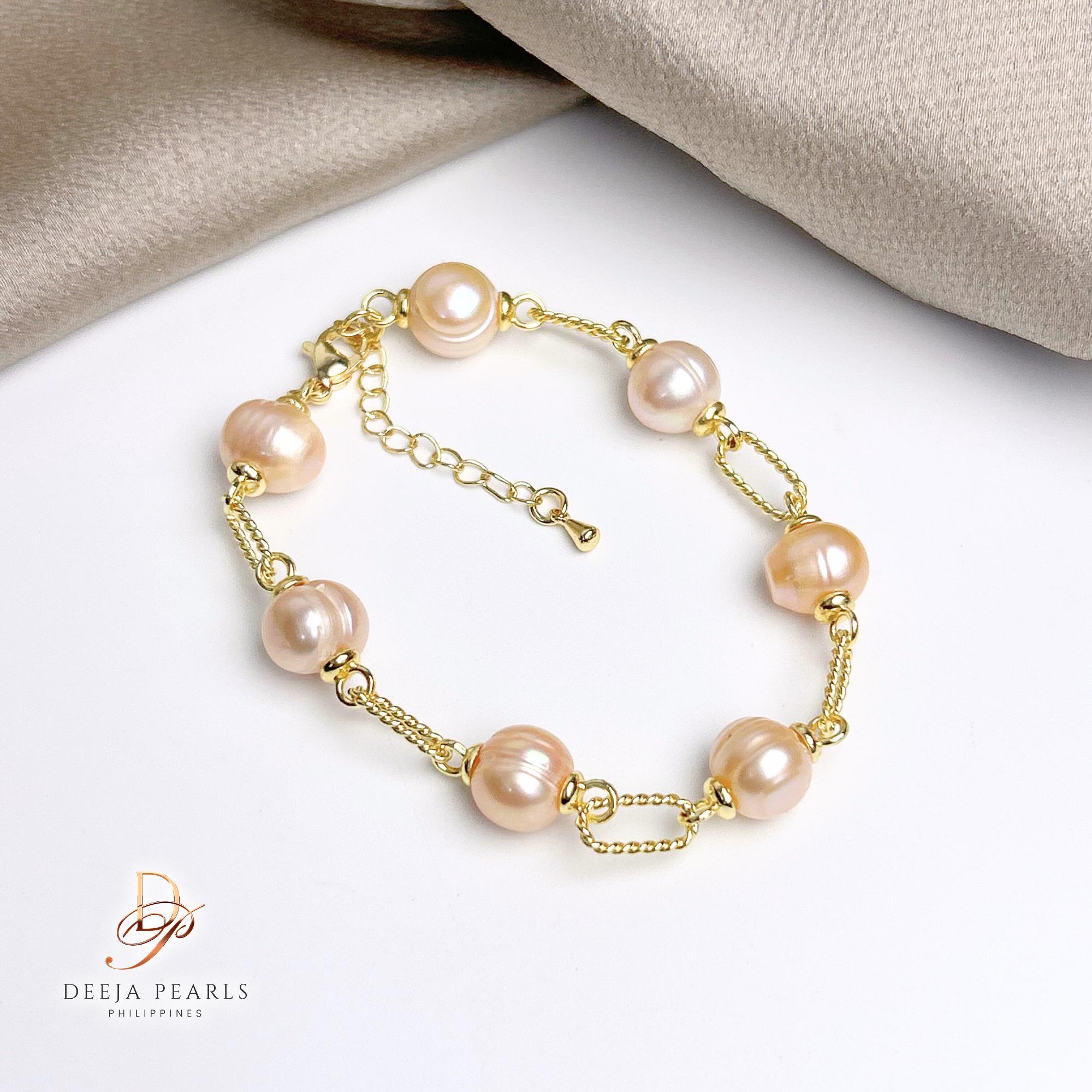 DPB116 • Freshwater Pearl Station Bracelet in Paper Clip Chain