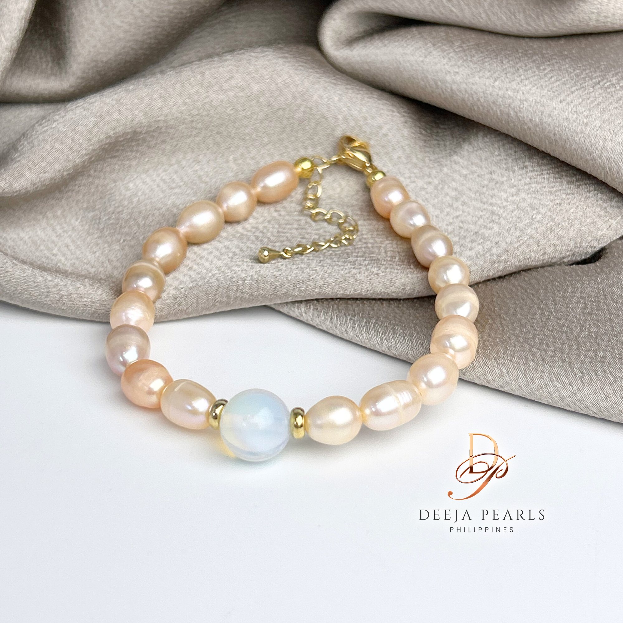 DPB117 • Freshwater Pearl with Moonstone Natural Gemstone