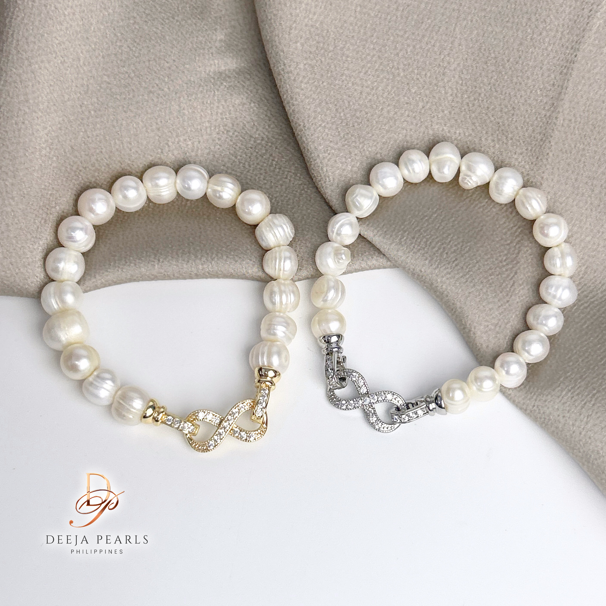 DPB115 • Freshwater Pearl Bracelet in Infinity Pendant Lock