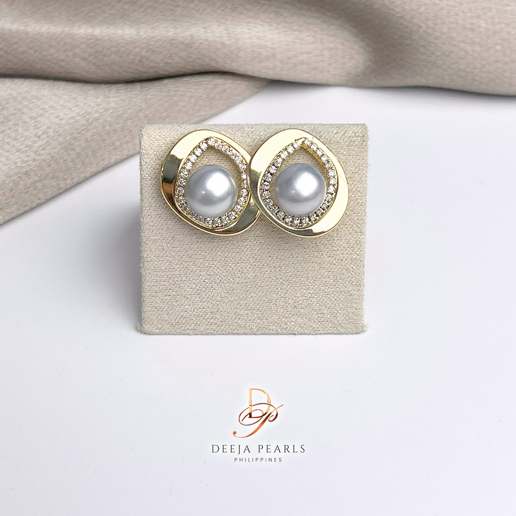 DPE105 • Freshwater Pearl Stud Earrings