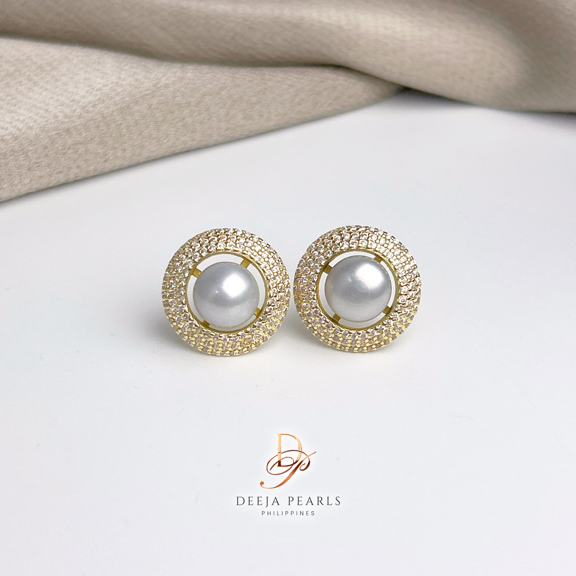 DPE150 • Freshwater Pearl Stud Earrings