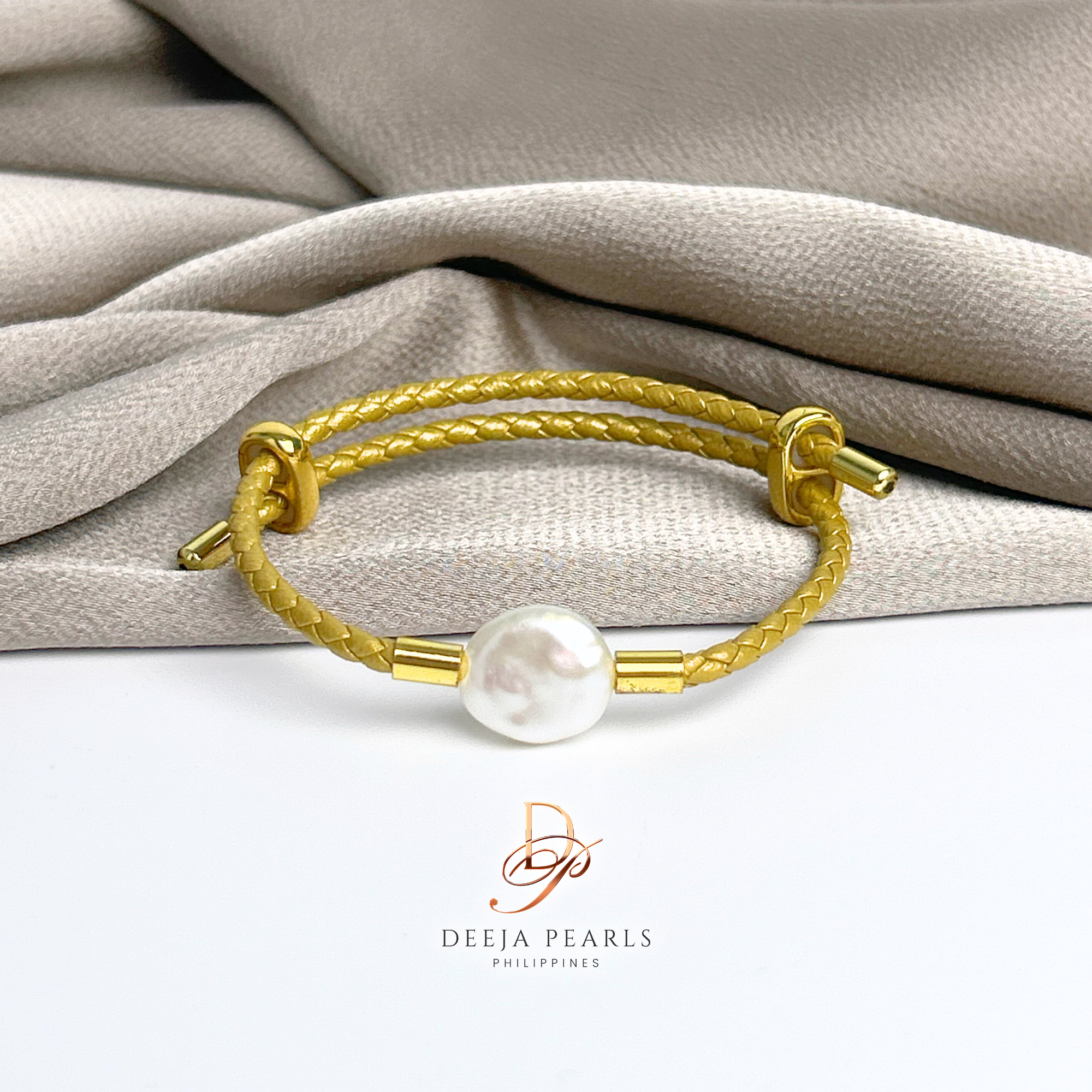 DPB137 • Coin Freshwater Pearl Leather Adjustable Bracelet