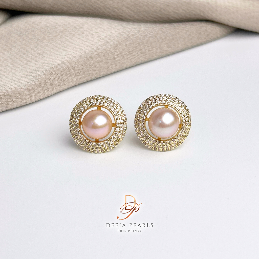 DPE150 • Freshwater Pearl Stud Earrings