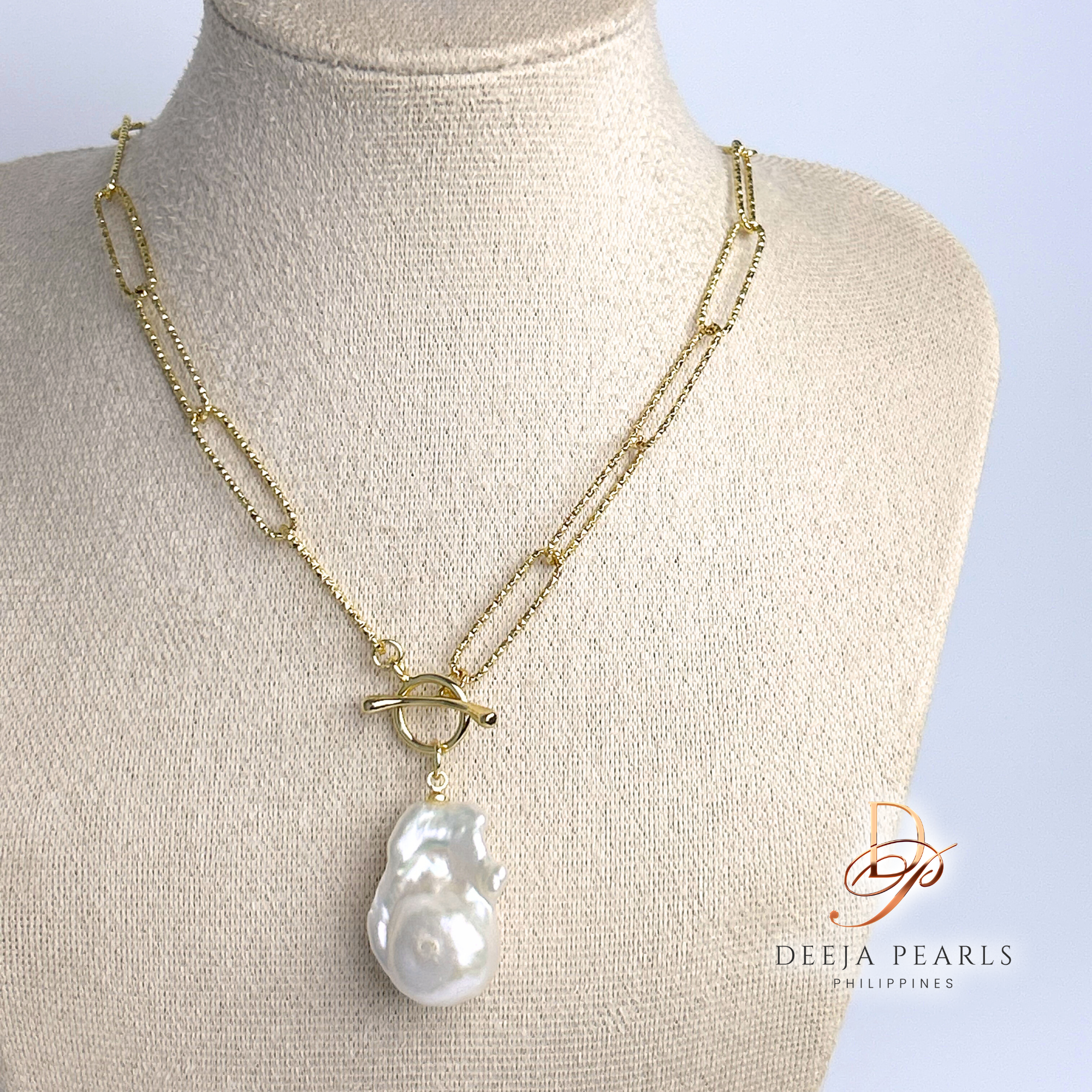 DPN135 • Freshwater Pearl Pendant Necklace