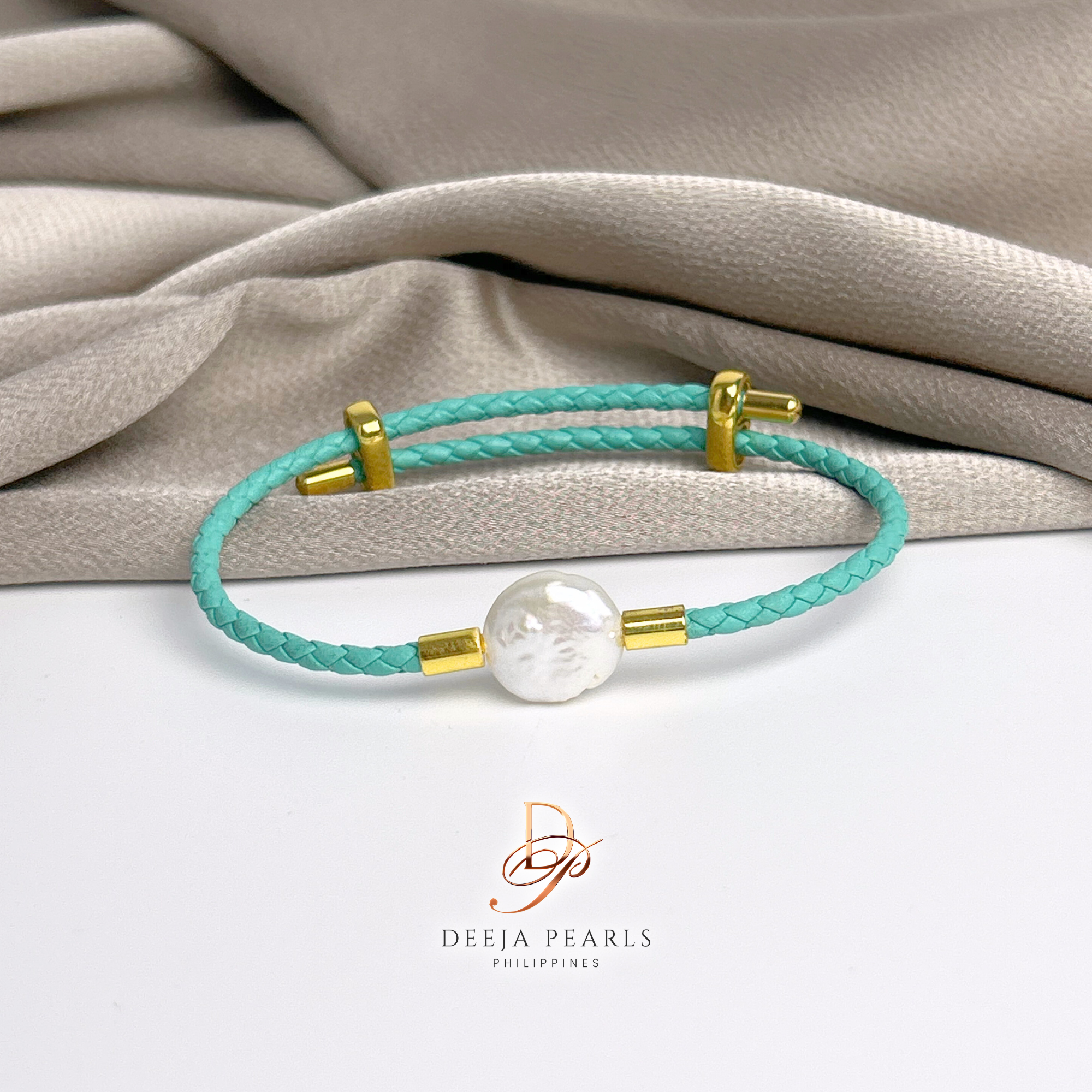 DPB137 • Coin Freshwater Pearl Leather Adjustable Bracelet