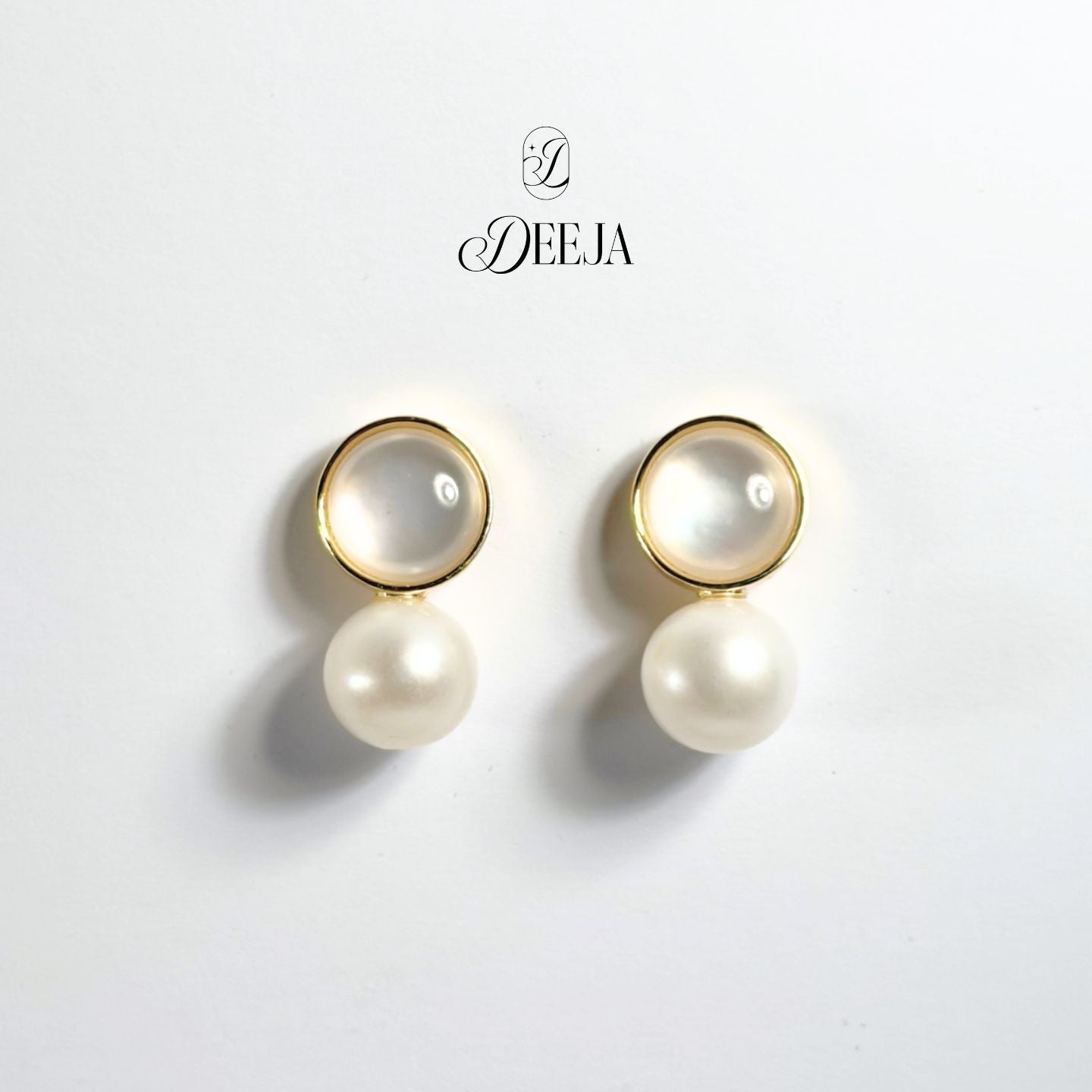 Freshwater Pearl Stud Earrings • FWE15