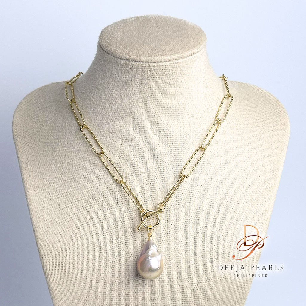 DPN135 • Freshwater Pearl Pendant Necklace
