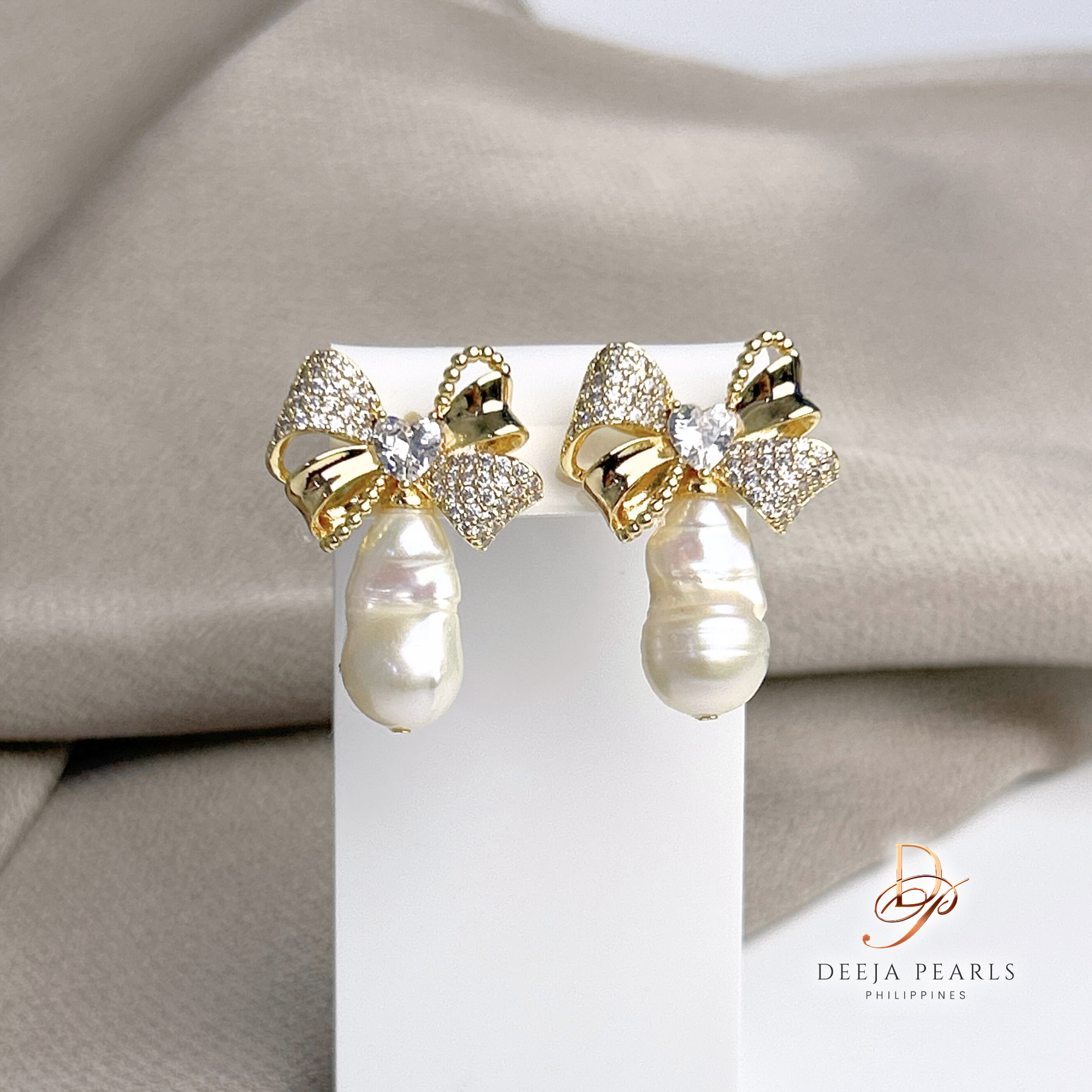 DPE174 • Baroque Freshwater Pearl Stud Earrings
