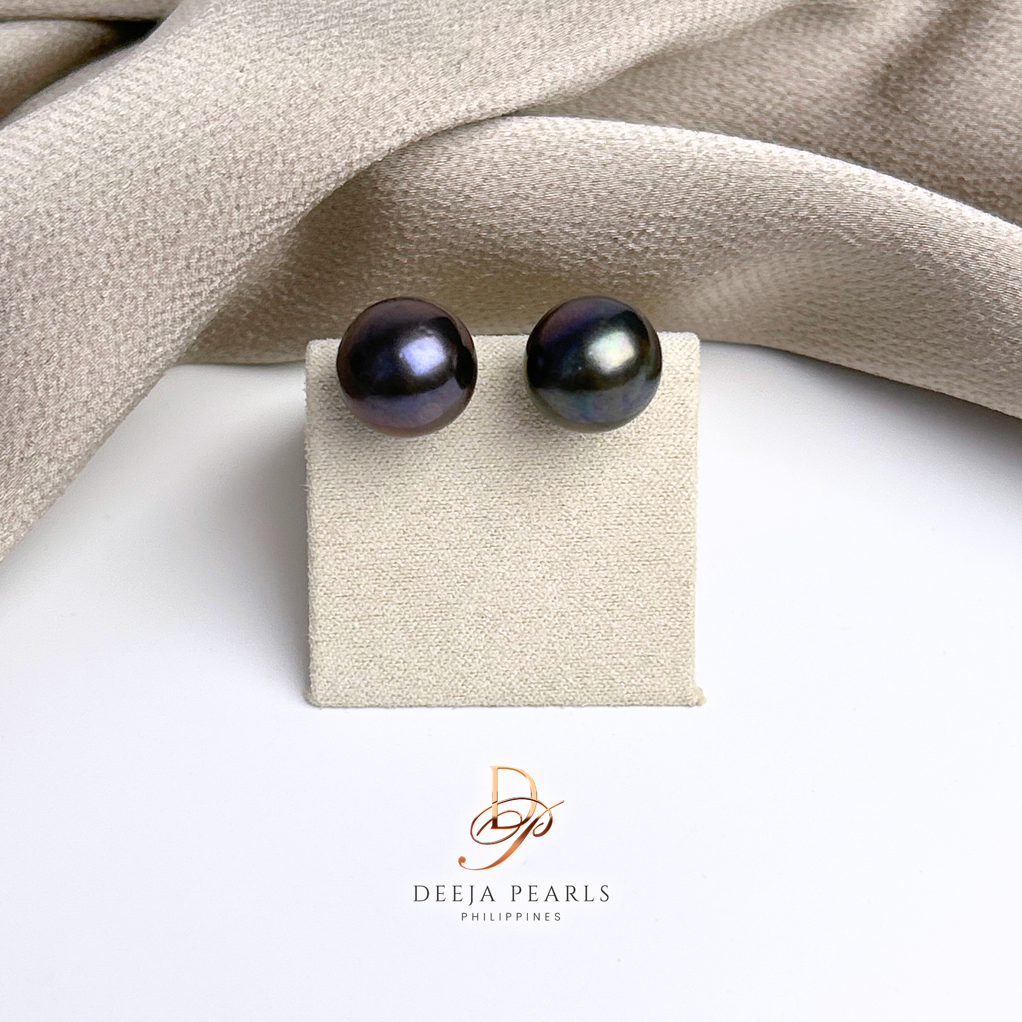 DPE132 • Edison Pearl Round AA Stud Earrings