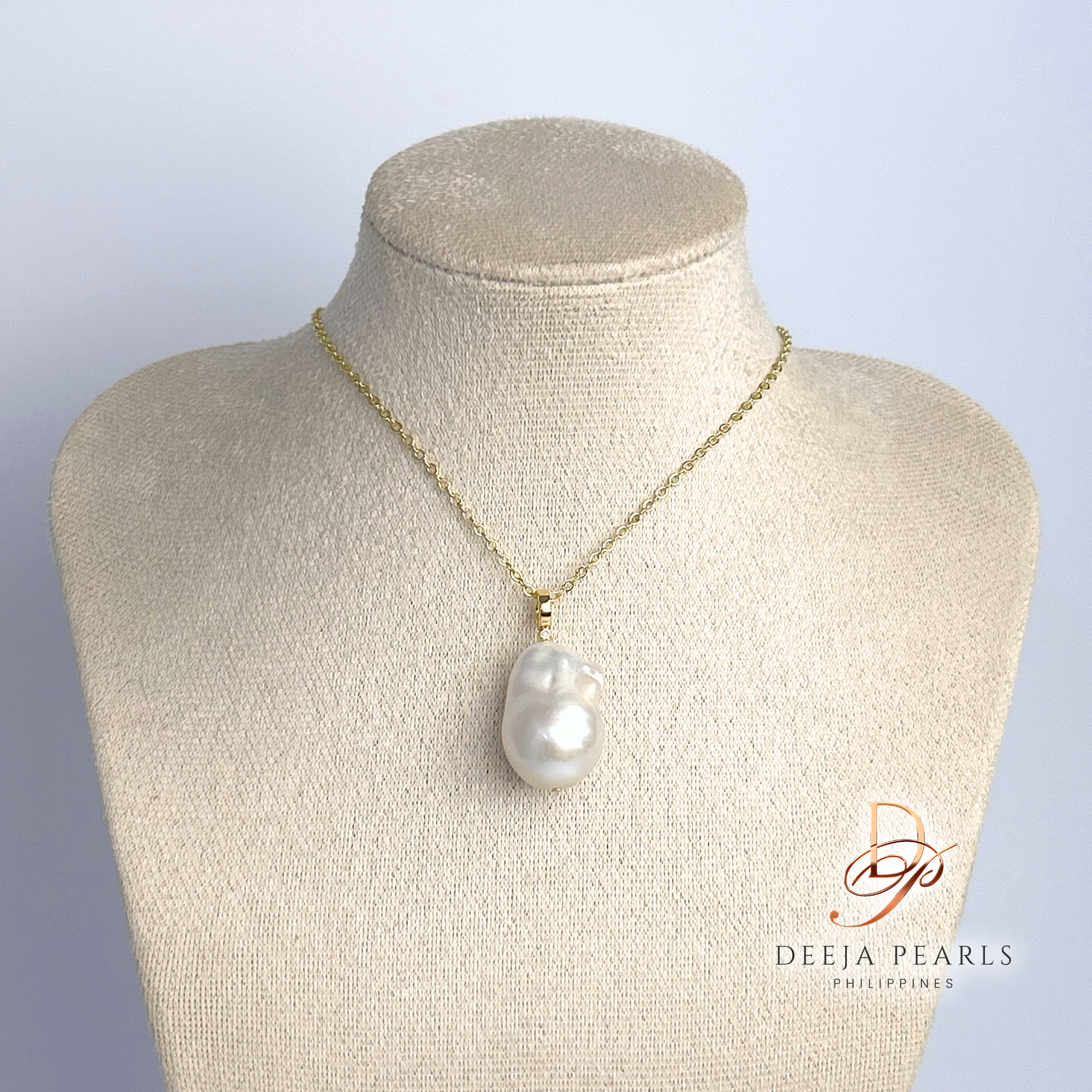 DPN138 • Baroque Freshwater Pearl Pendant Necklace