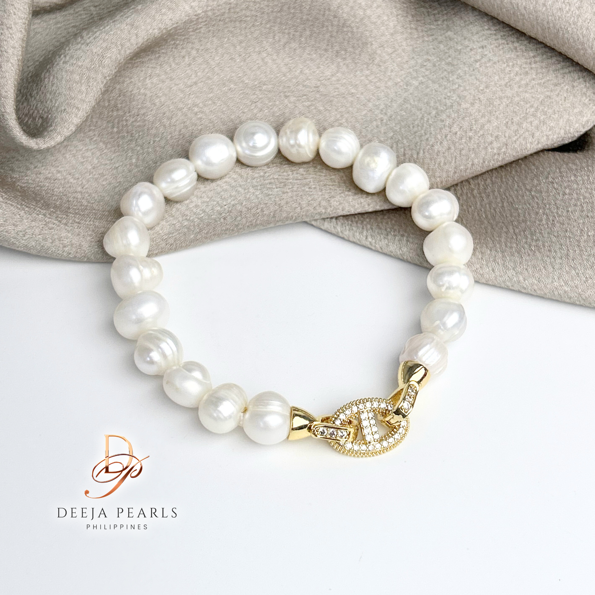 DPB108 • Freshwater Pearl Bracelet in CD Pendant Lock