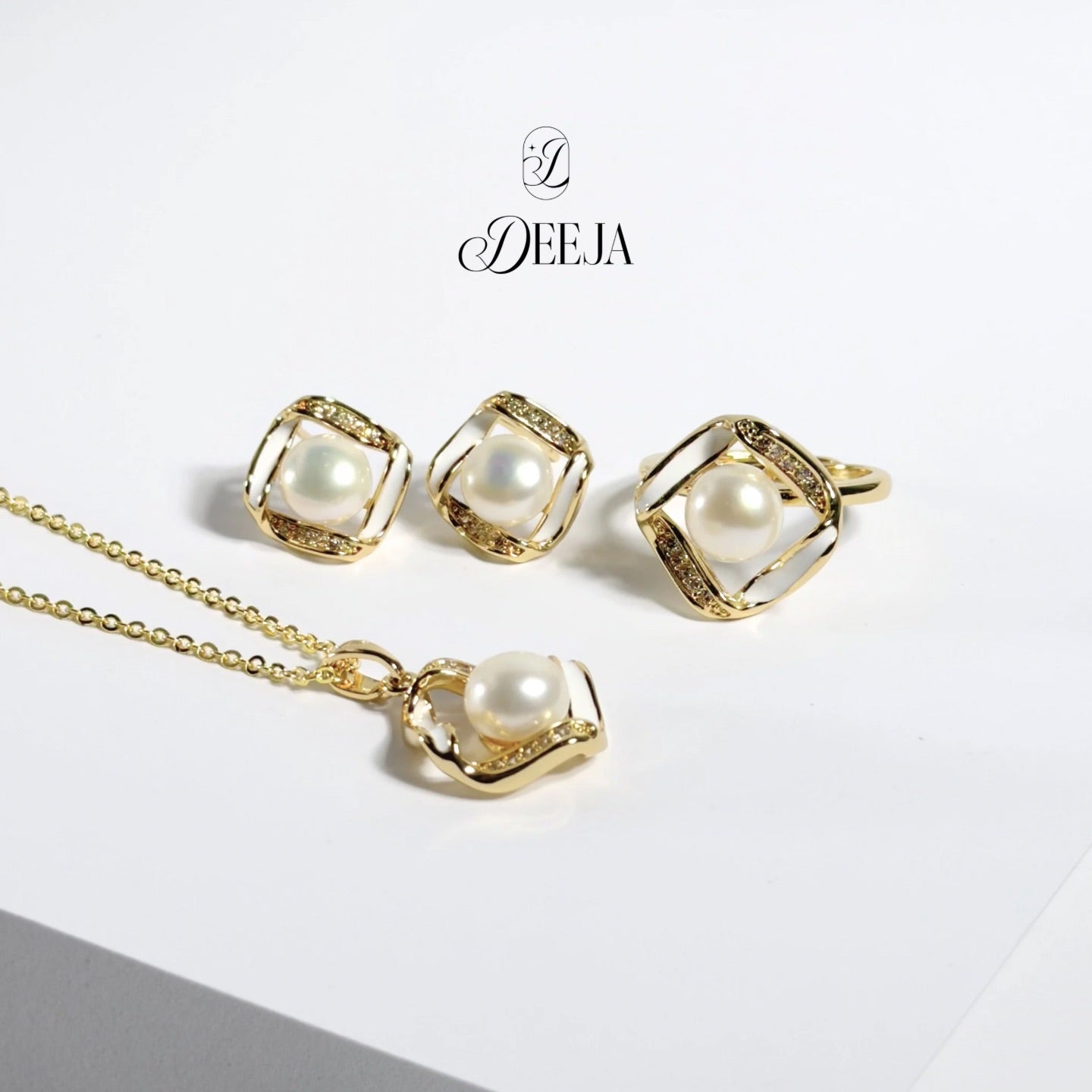 Freshwater Pearl Earrings, Necklace and Ring Set • FWS09