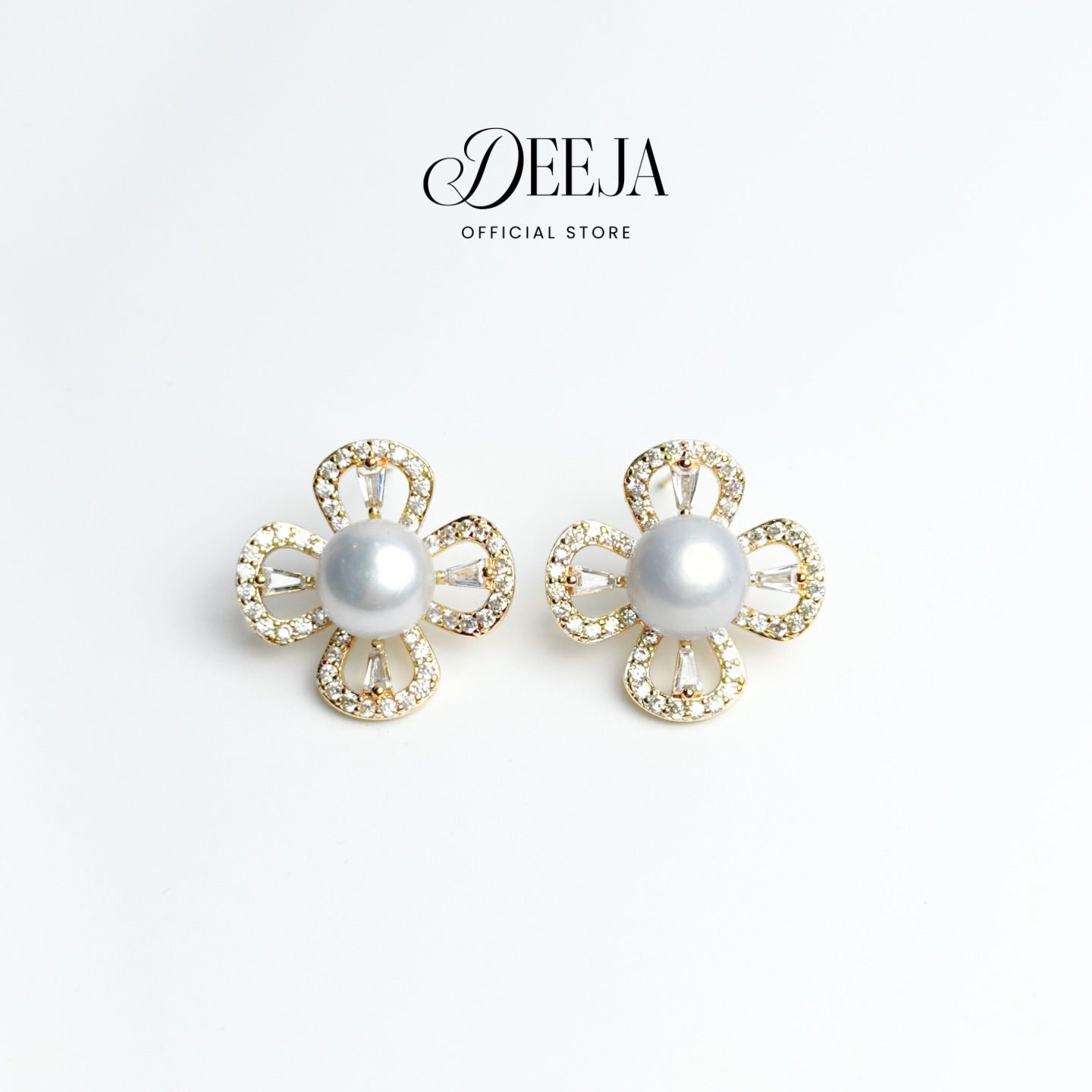 Deeja • Open Clover Stud Earrings Freshwater Pearl FPE10150