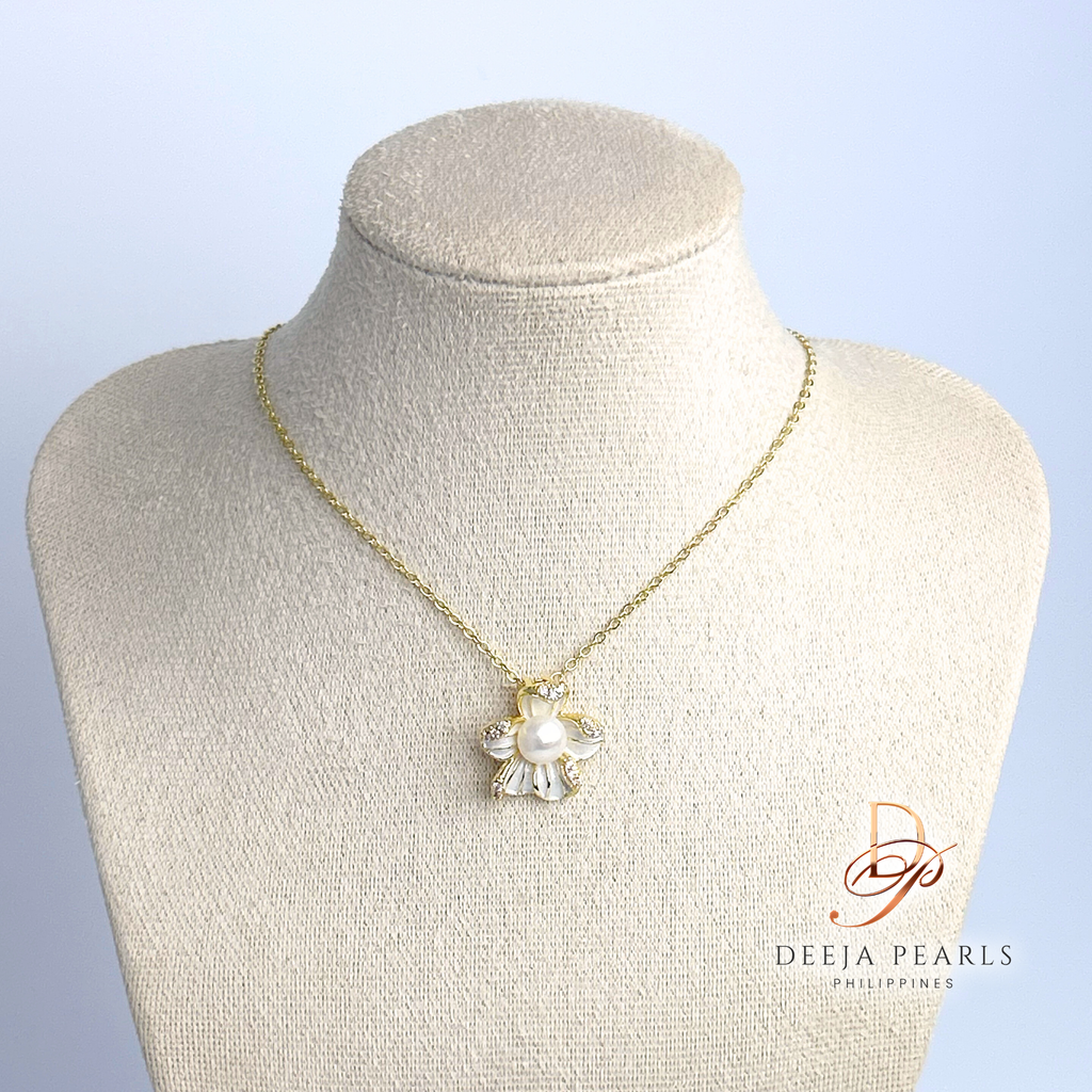 DPN104 • Freshwater Pearl Pendant Necklace