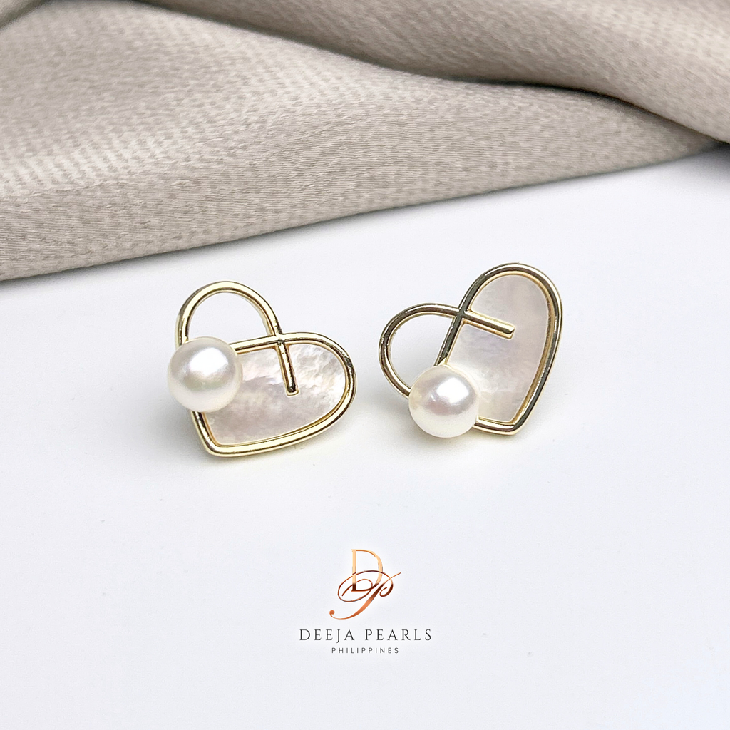 DPE148 • Freshwater Pearl Stud Earrings