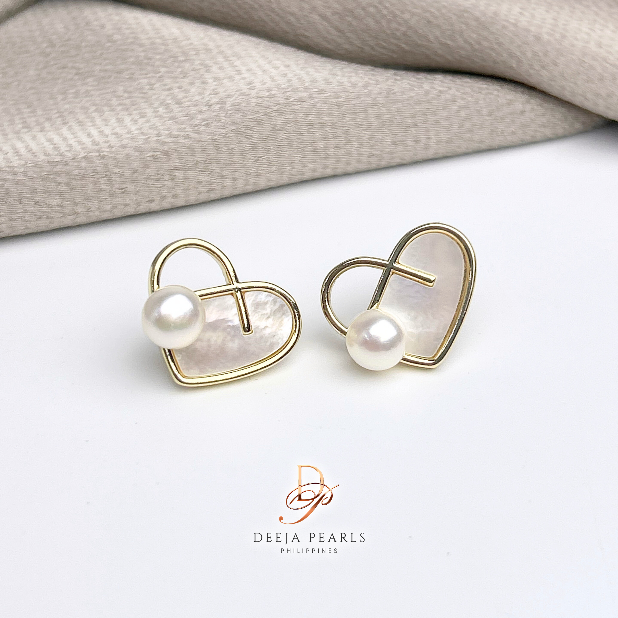 DPE148 • Freshwater Pearl Stud Earrings