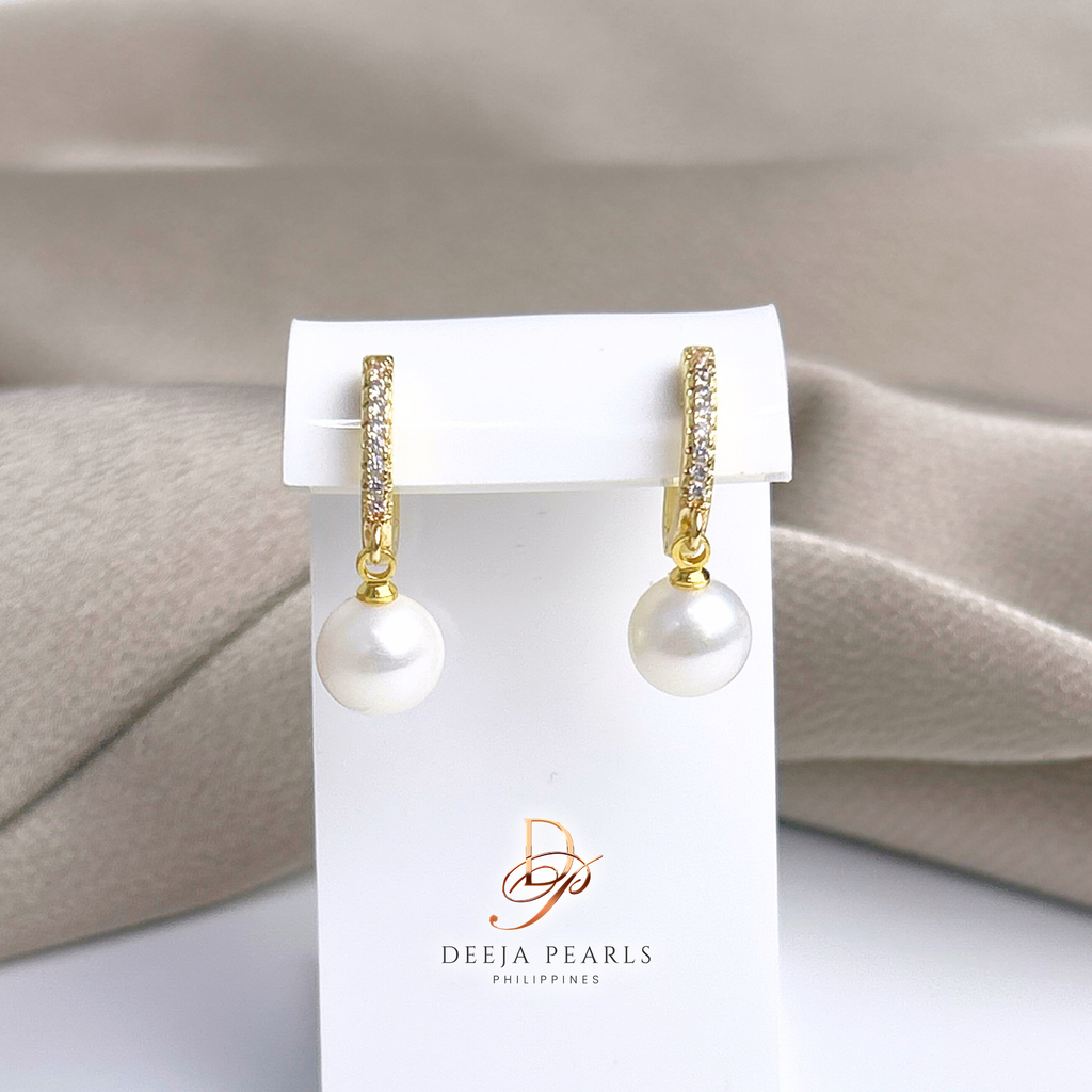 DPE136 • Freshwater Pearl Clip Earrings