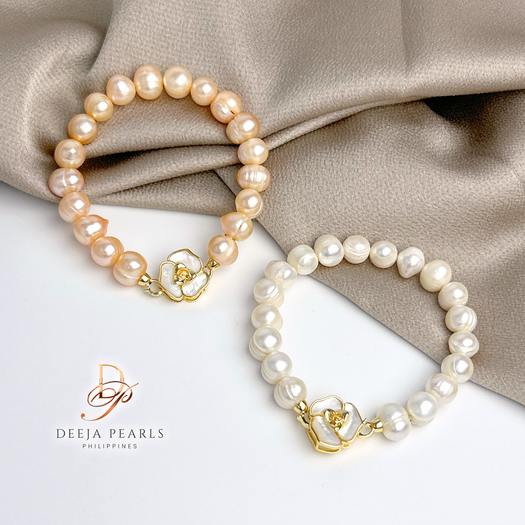 DPB120 • Freshwater Pearl Bracelet in Mother of Pearl Pendant Lock