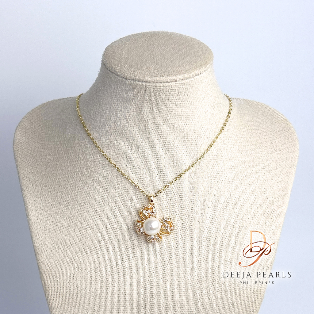 DPN119 • Freshwater Pearl Pendant Necklace