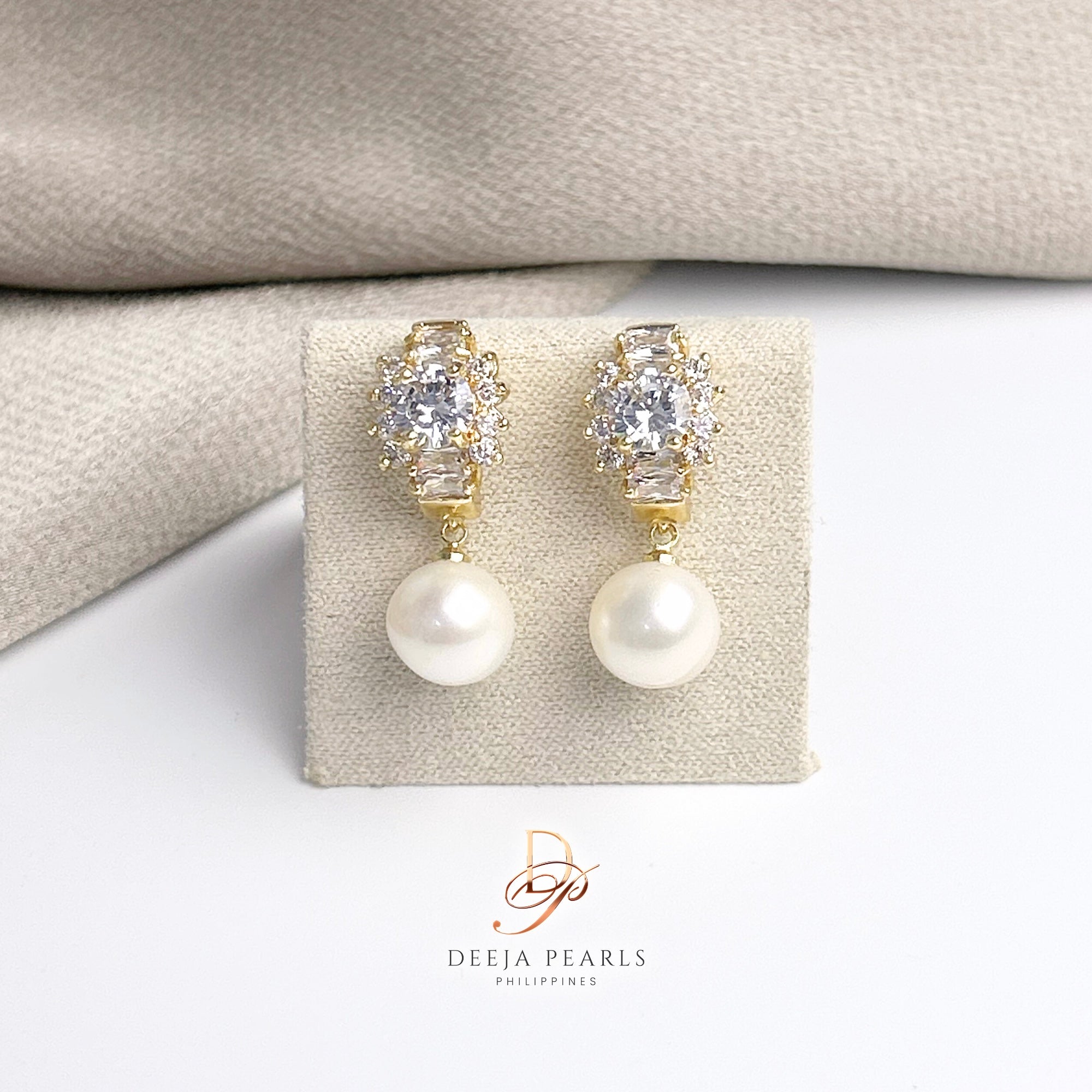 DPE142 • Freshwater Pearl Dangle Earrings