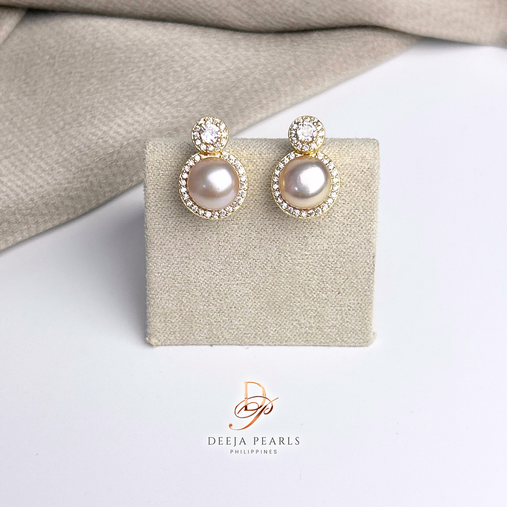 DPE158 • Freshwater Pearl Stud Earrings