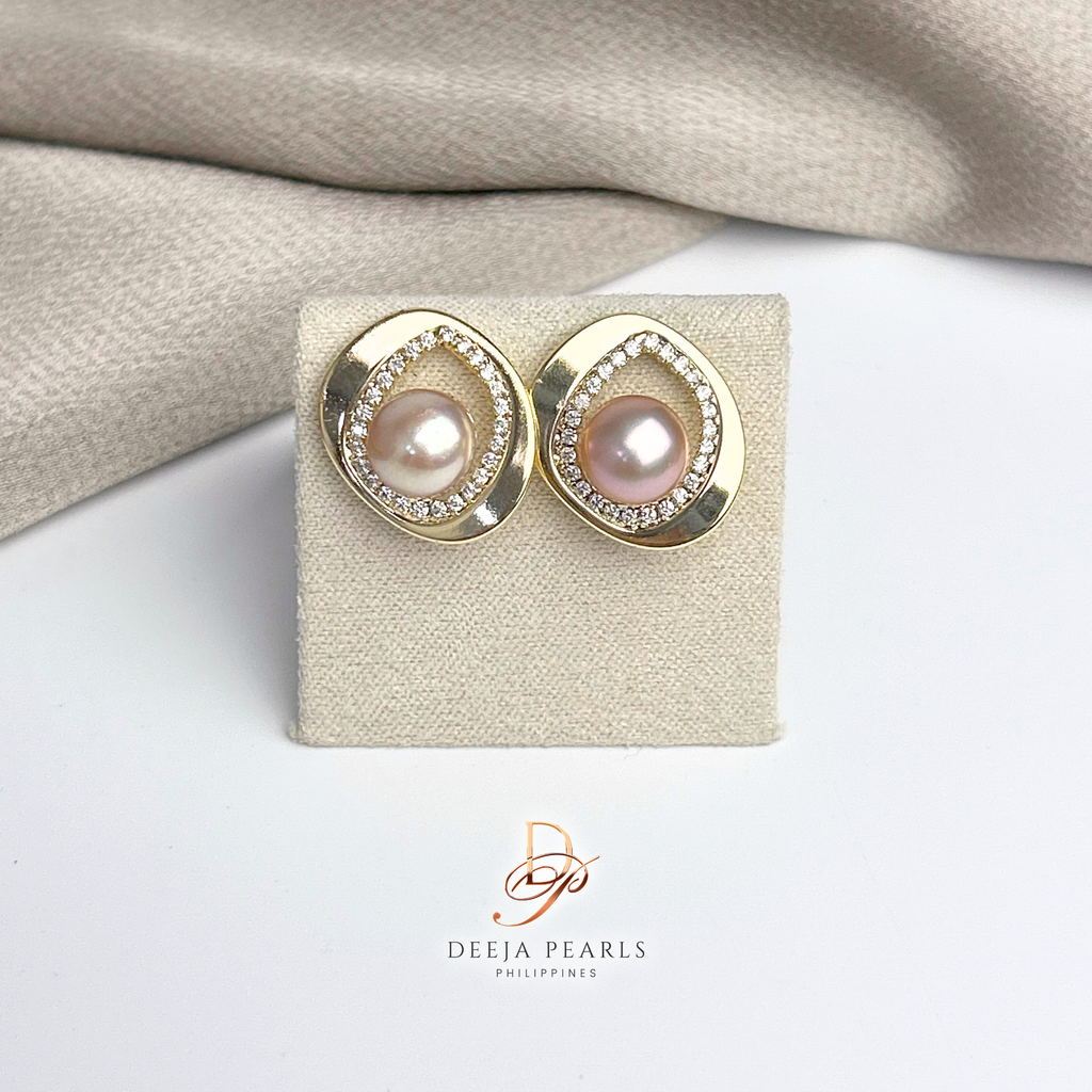 DPE105 • Freshwater Pearl Stud Earrings