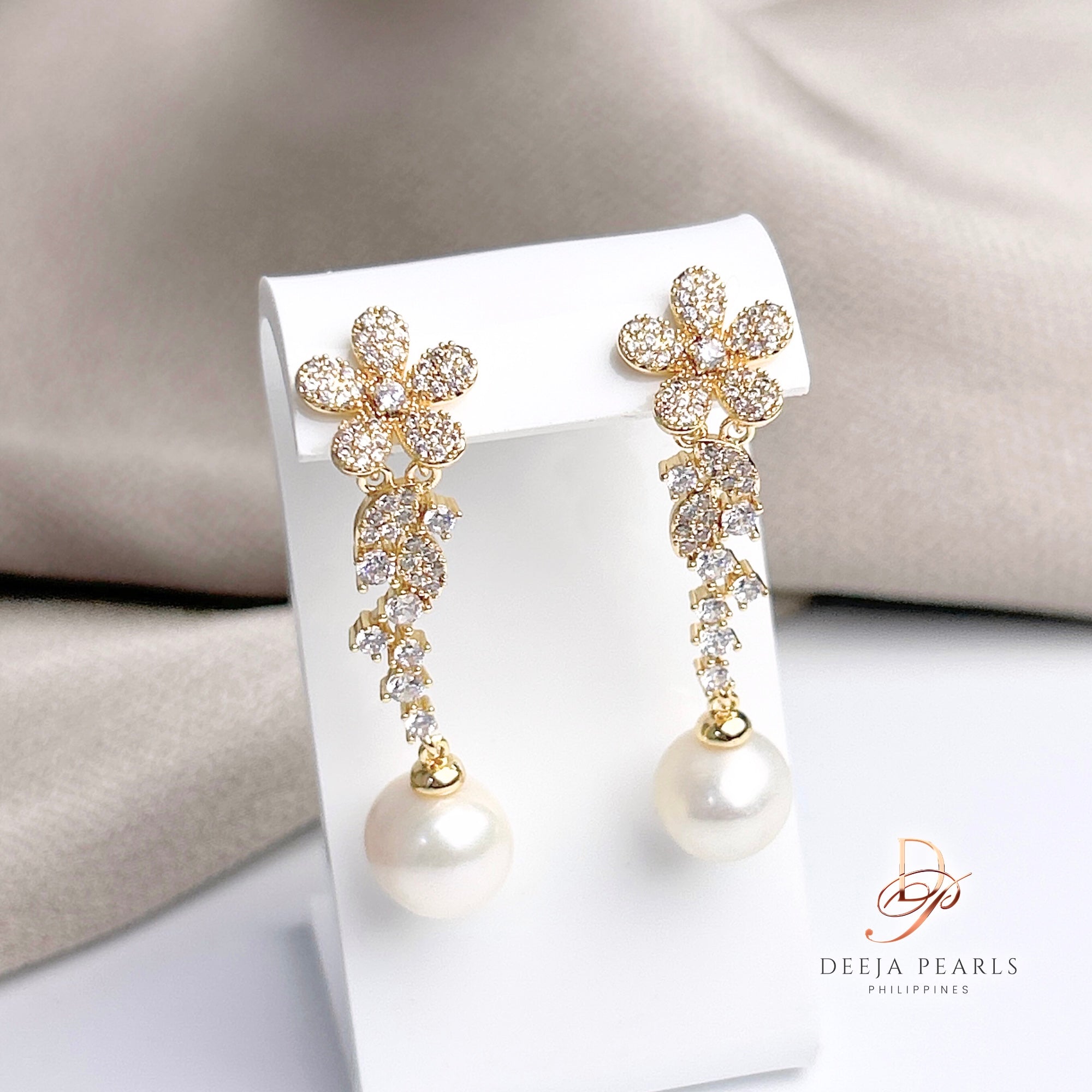 DPE170 • Freshwater Pearl Dangle Earrings