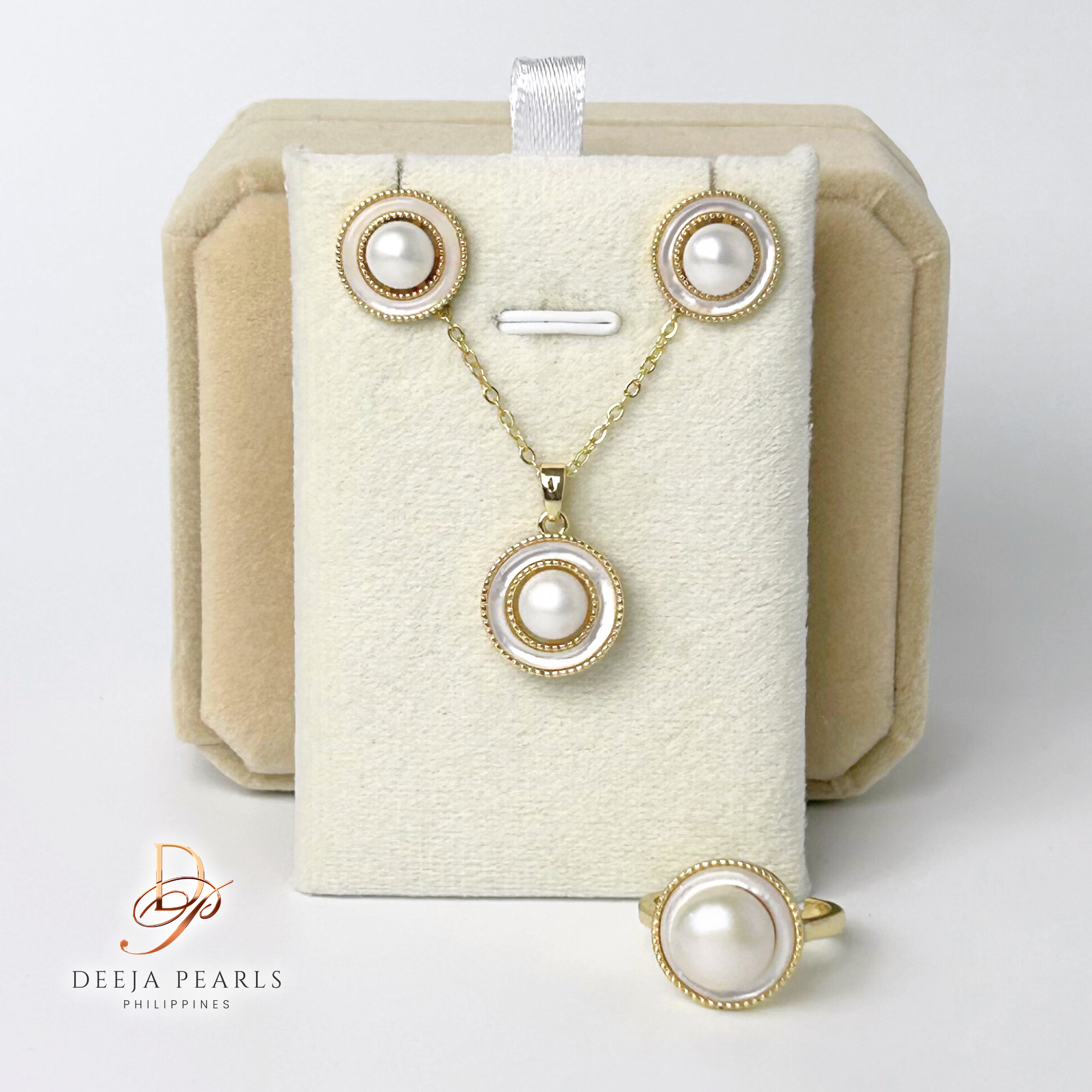 DPS102 • Freshwater Pearl Necklace, Earrings and Adjustable Ring