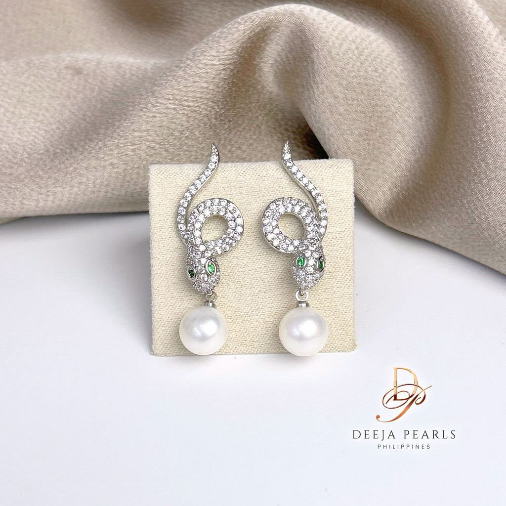 DPE121 • Freshwater Pearl Dangle Earrings