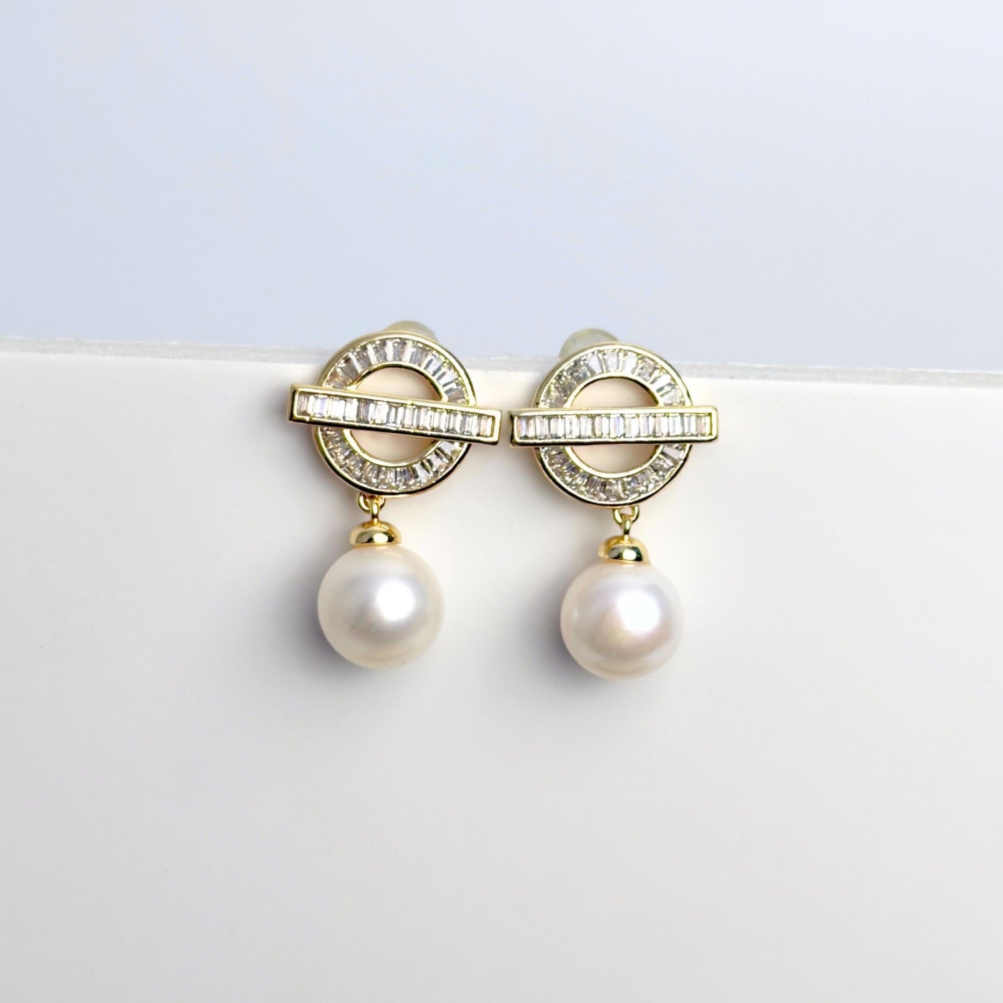 Freshwater Pearl Dangling Earrings