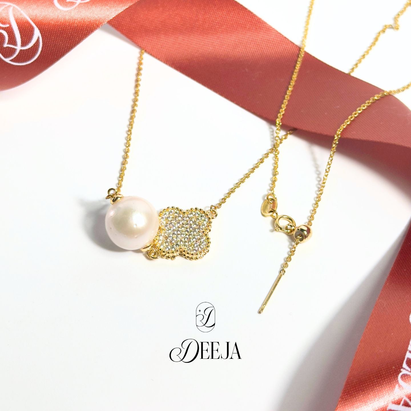 Pavé Clover Edison Freshwater Pearl Pendant Necklace • FWN10
