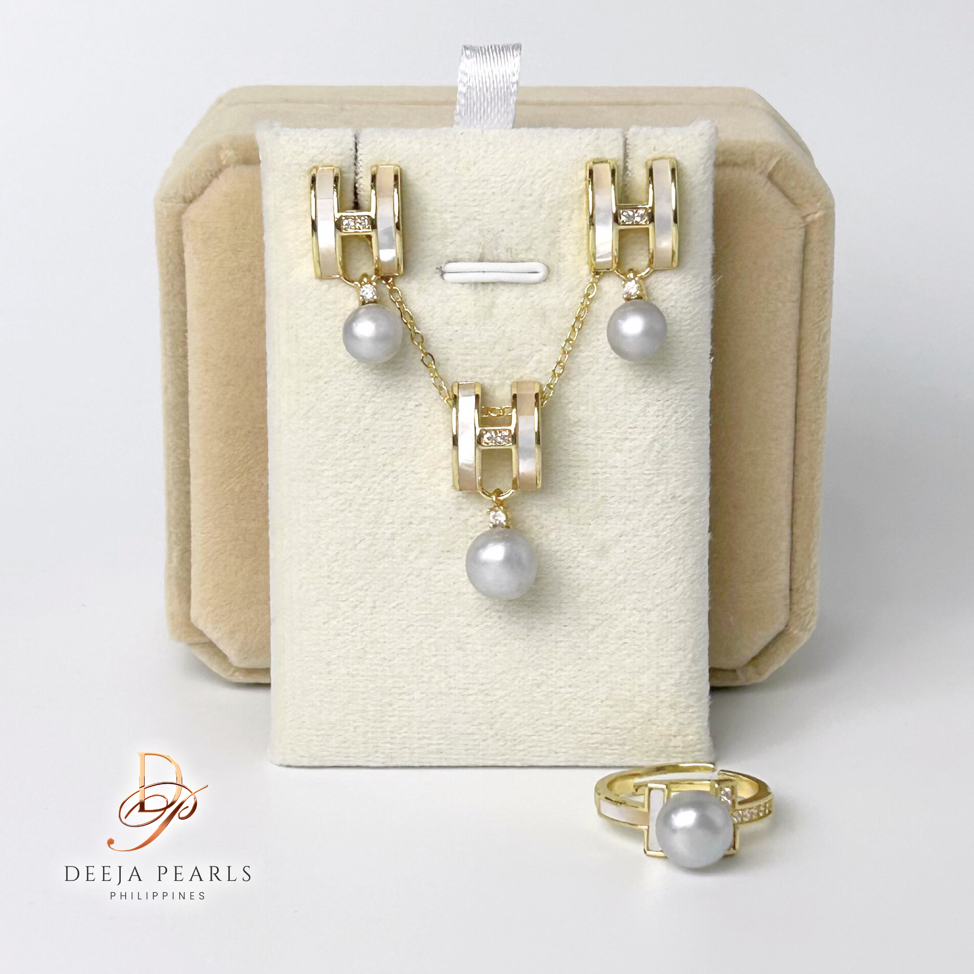 DPS106 • Freshwater Pearl Necklace, Earrings and Adjustable Ring