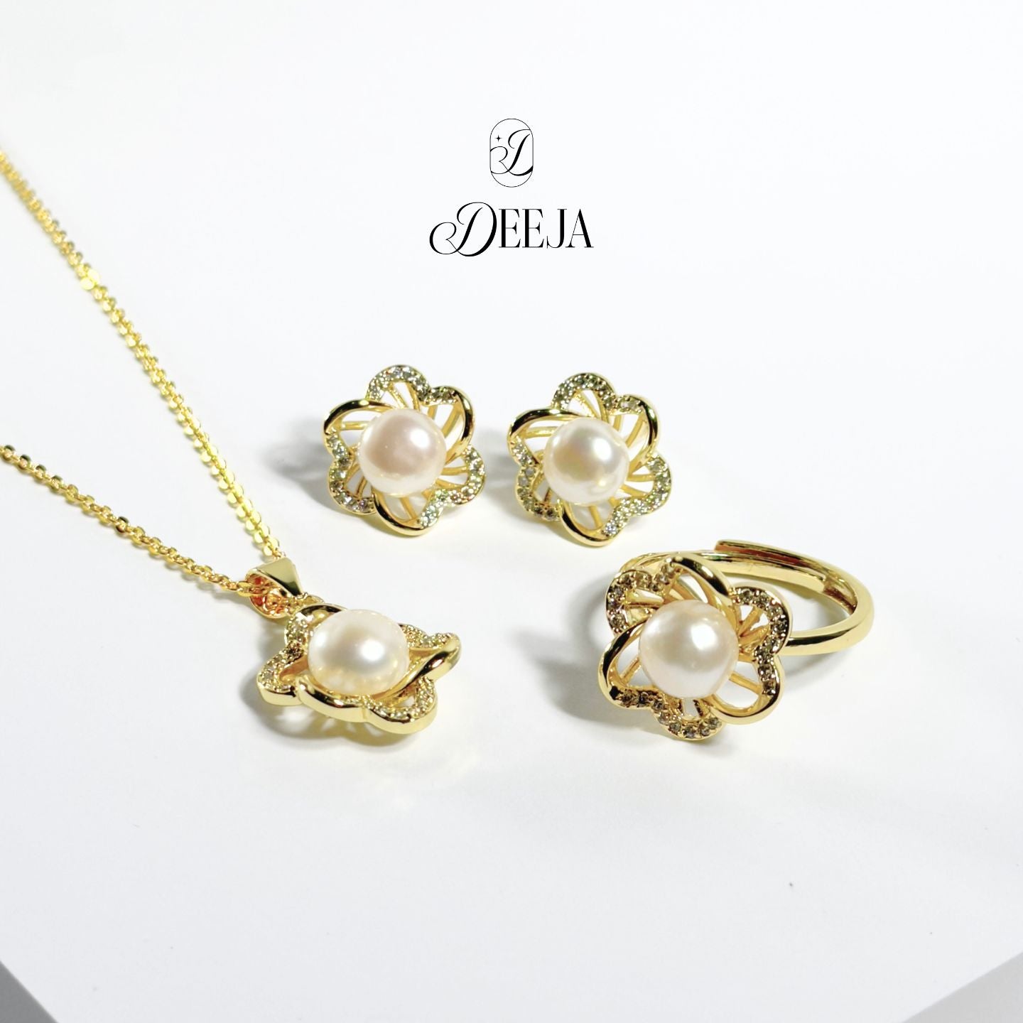 Freshwater Pearl Earrings, Necklace and Ring Set • FWS15