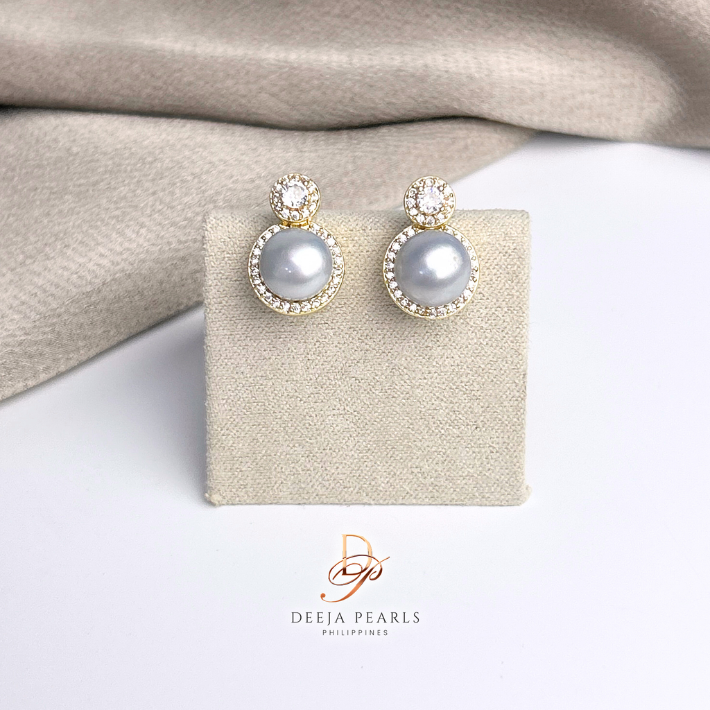 DPE158 • Freshwater Pearl Stud Earrings