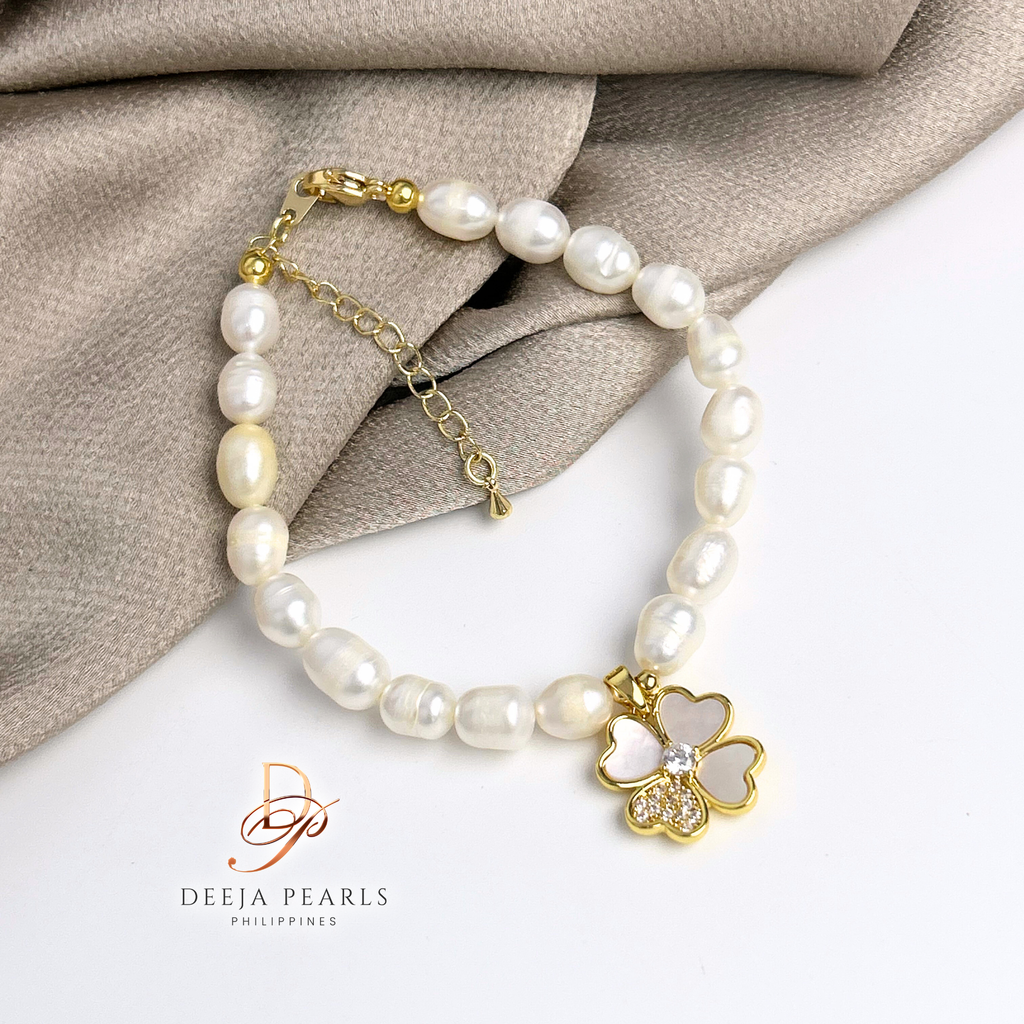 DPB125 • Freshwater Pearl with Mother of Pearl Pendant