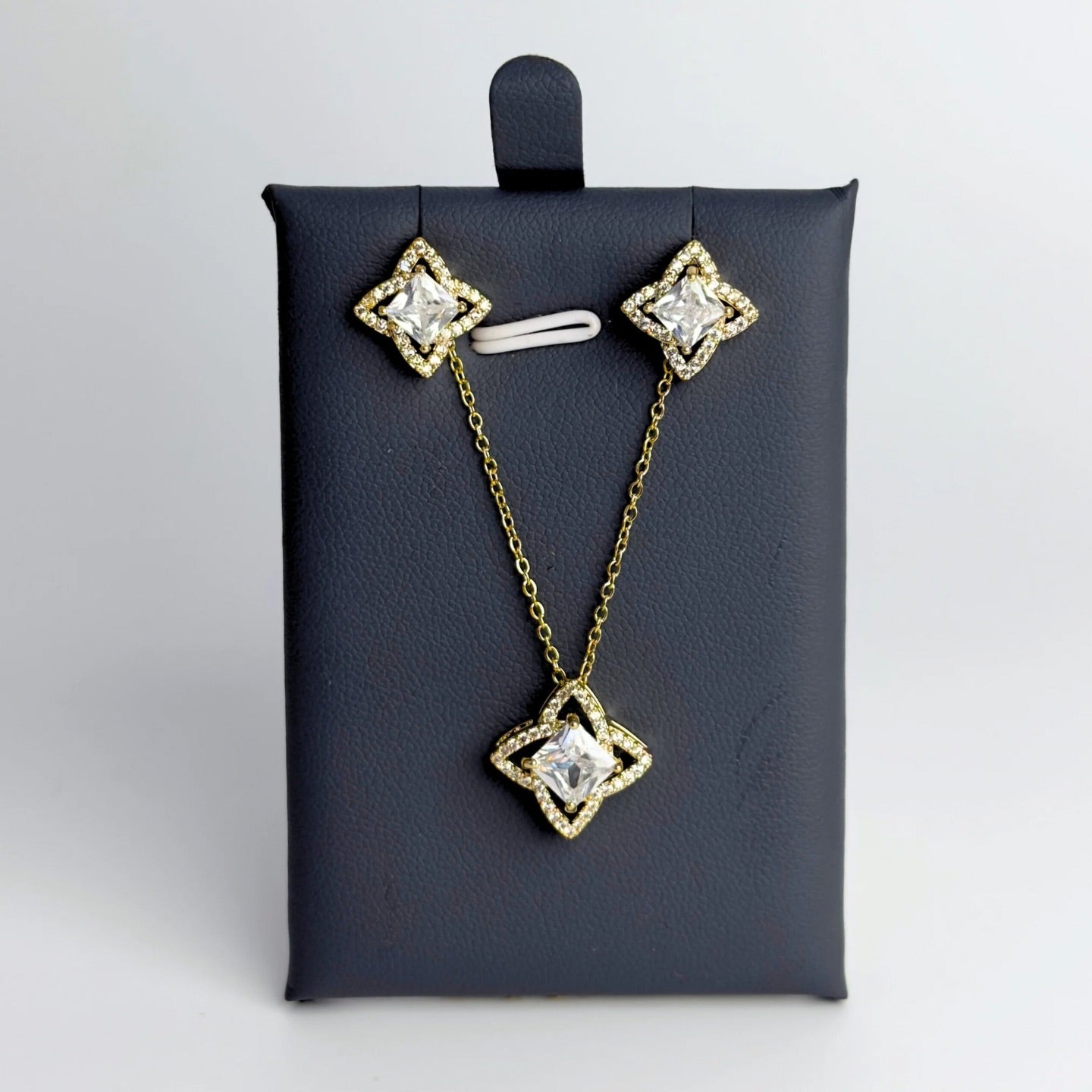 Star 18K Gold Coated Zirconia Necklace and Earrings Set