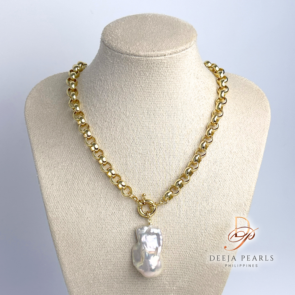 DPN127 • Baroque Freshwater Pearl Pendant Necklace in Tauco Chain