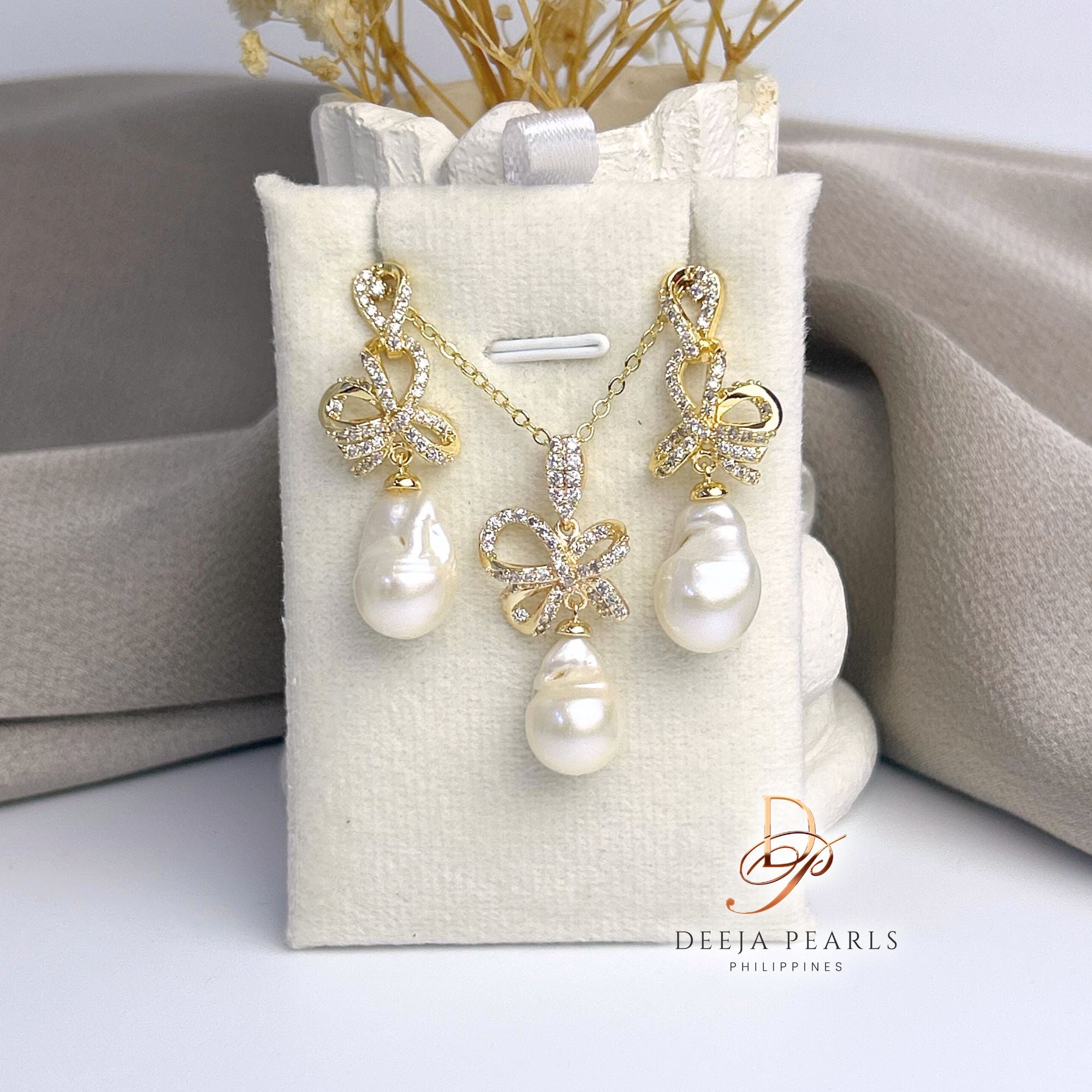 DPS114 • Baroque Freshwater Pearl Earrings and Necklace