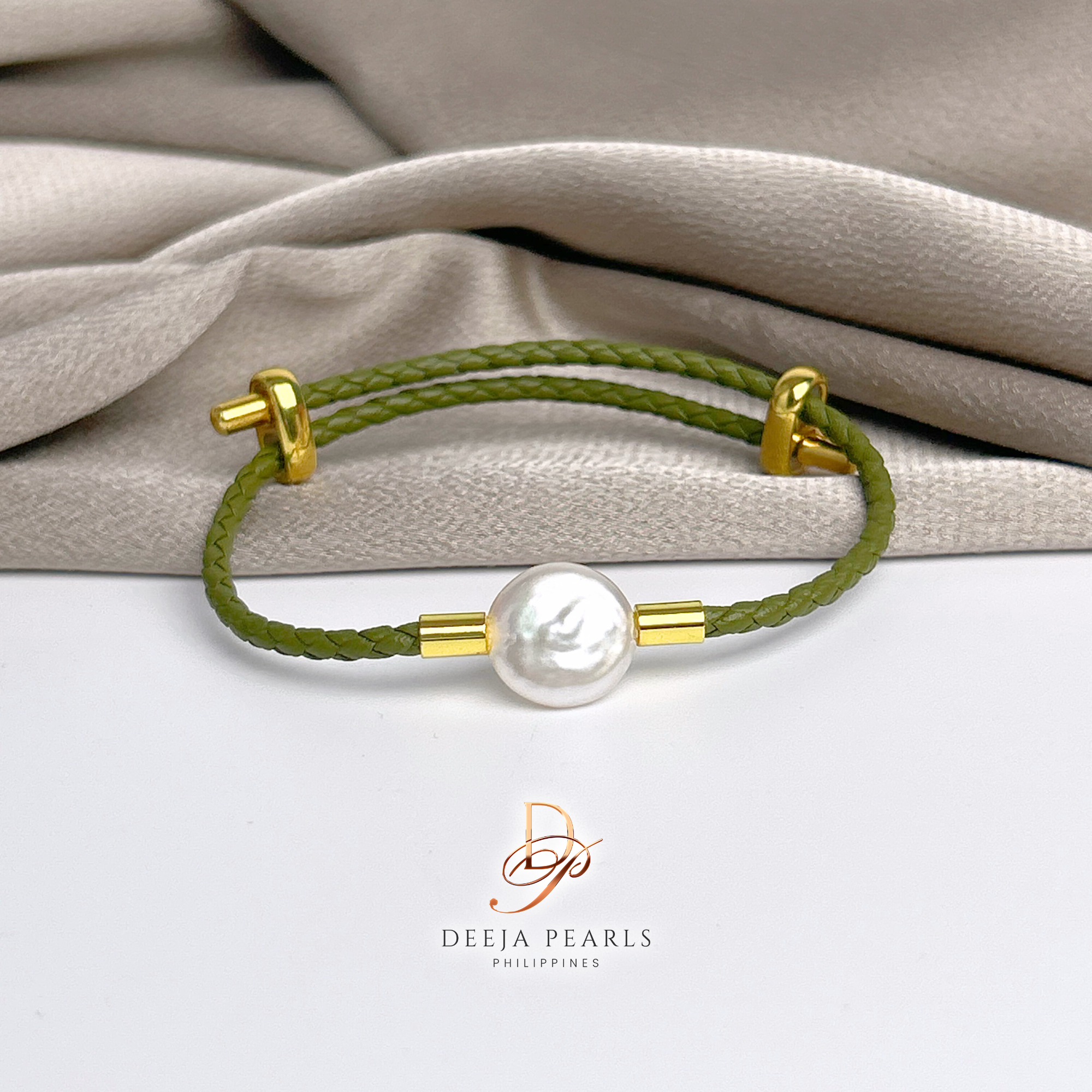 DPB137 • Coin Freshwater Pearl Leather Adjustable Bracelet
