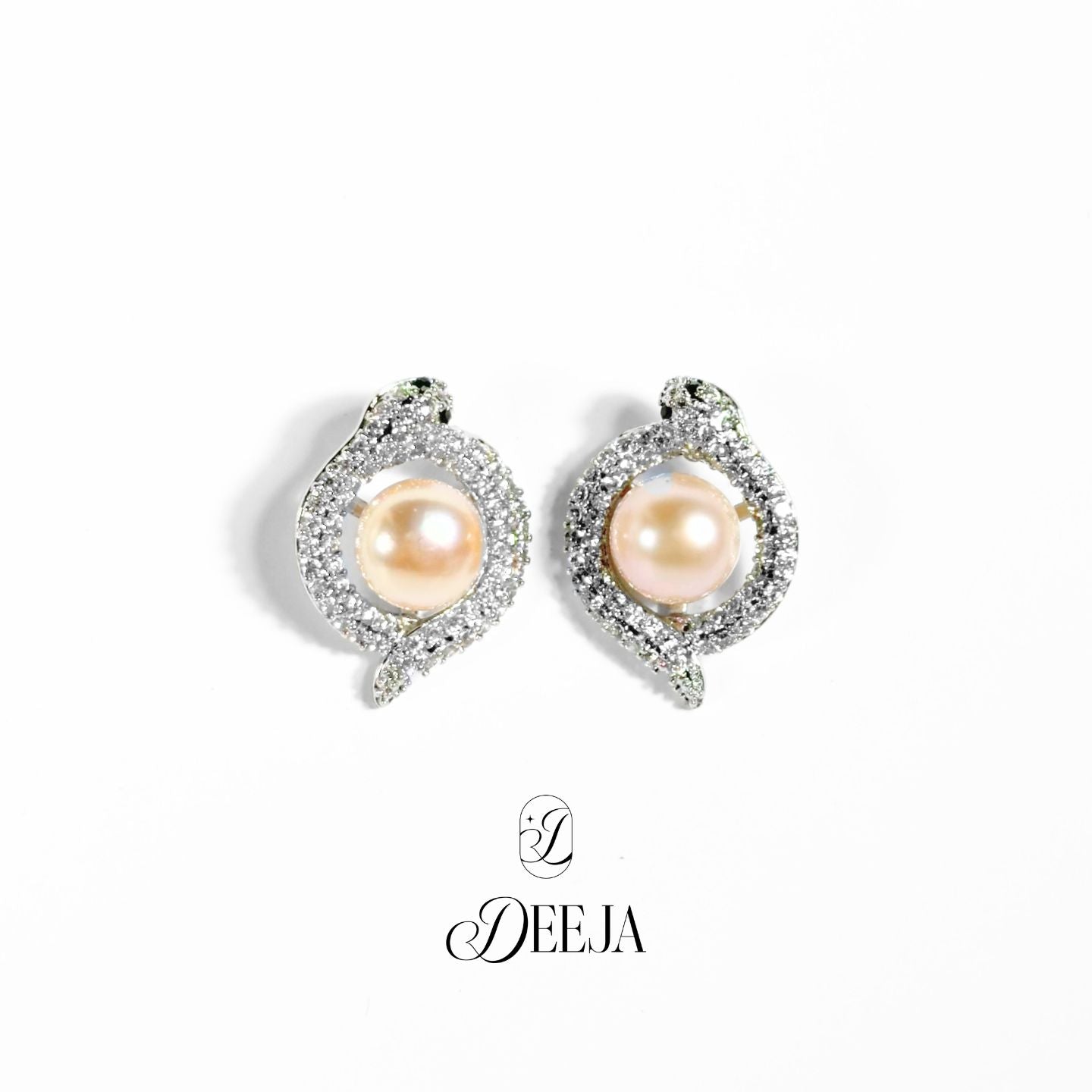 Freshwater Pearl Stud Earrings • FWE18