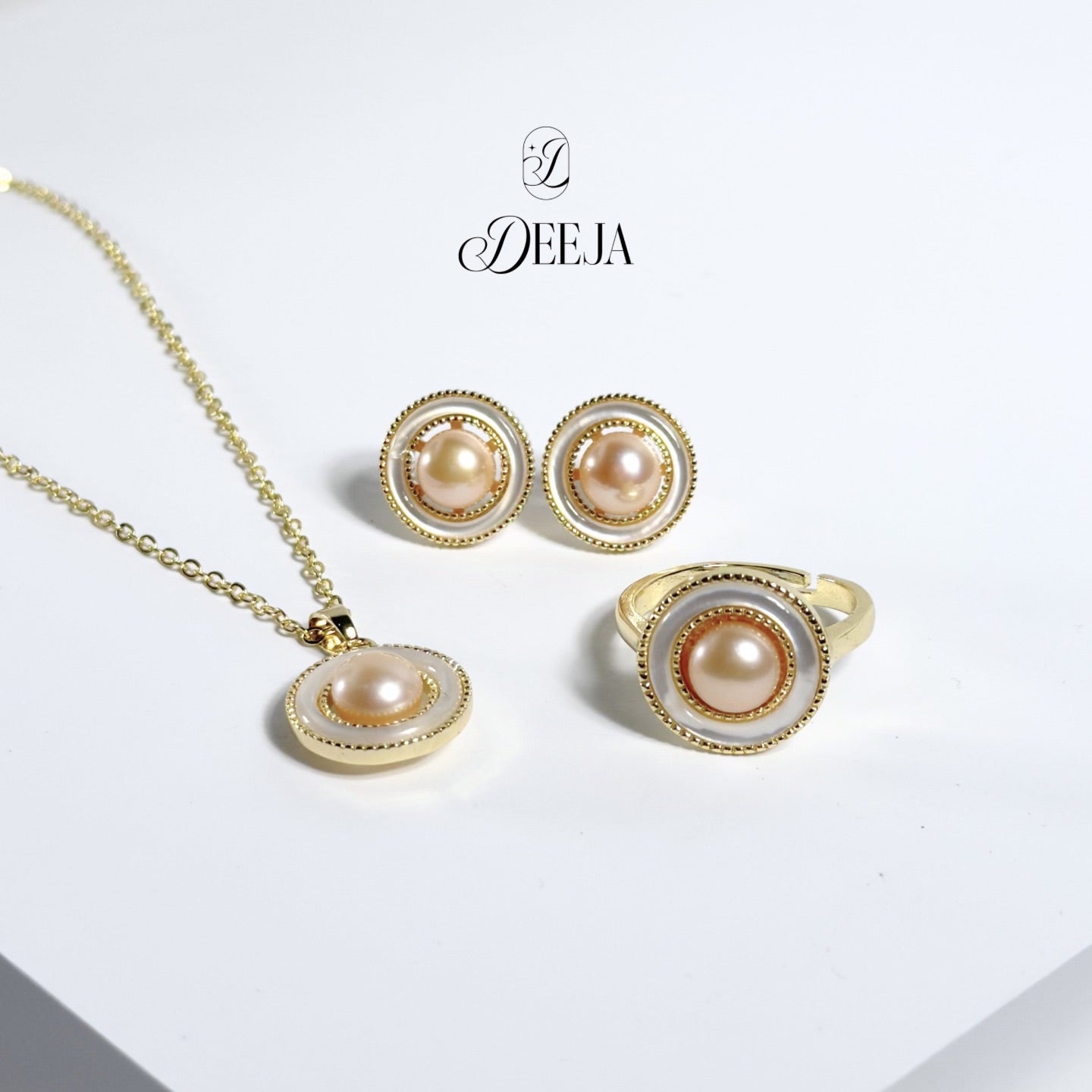 Freshwater Pearl Earrings, Necklace and Ring Set • FWS07