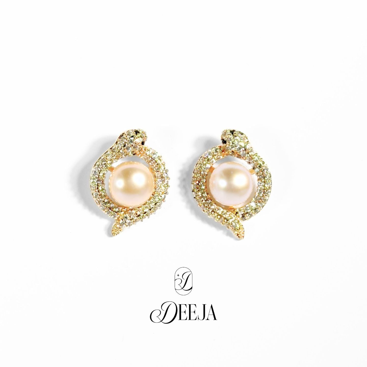 Freshwater Pearl Stud Earrings • FWE18