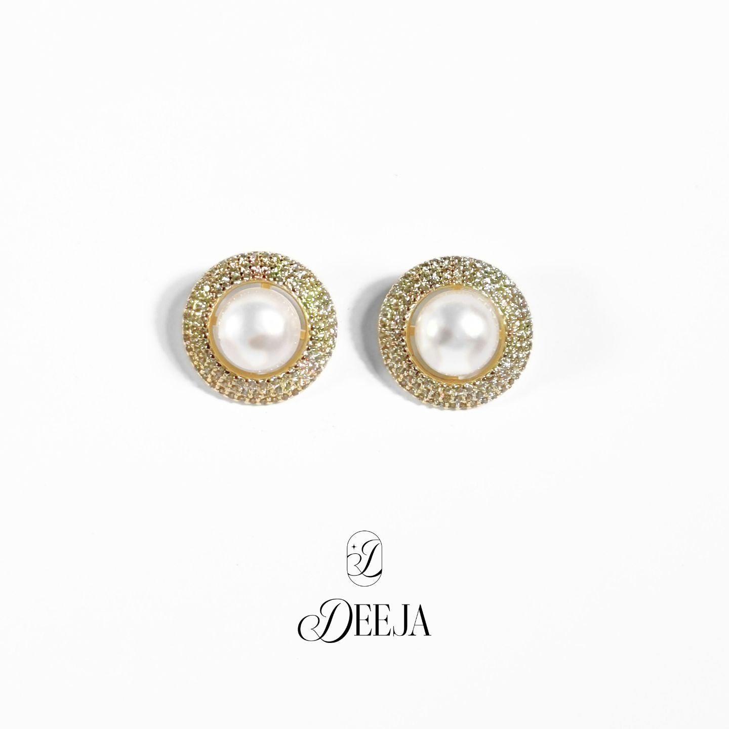 Freshwater Pearl Stud Earrings • FWE21