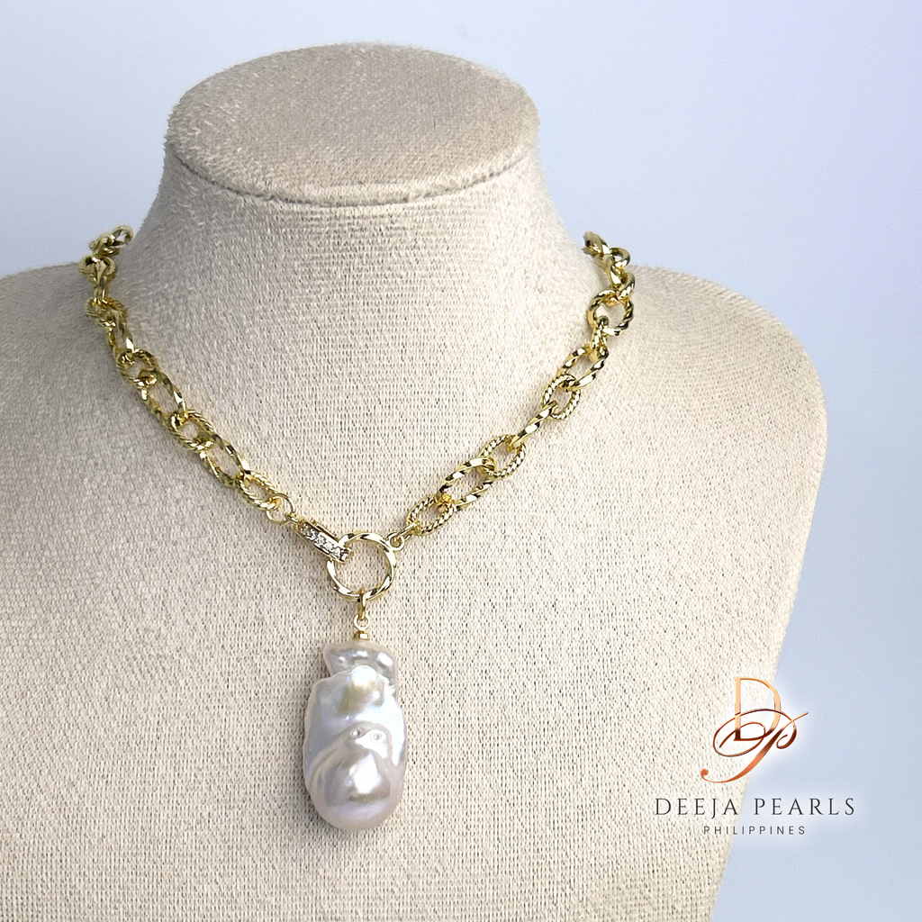 DPN133 • Baroque Freshwater Pearl Pendant Necklace