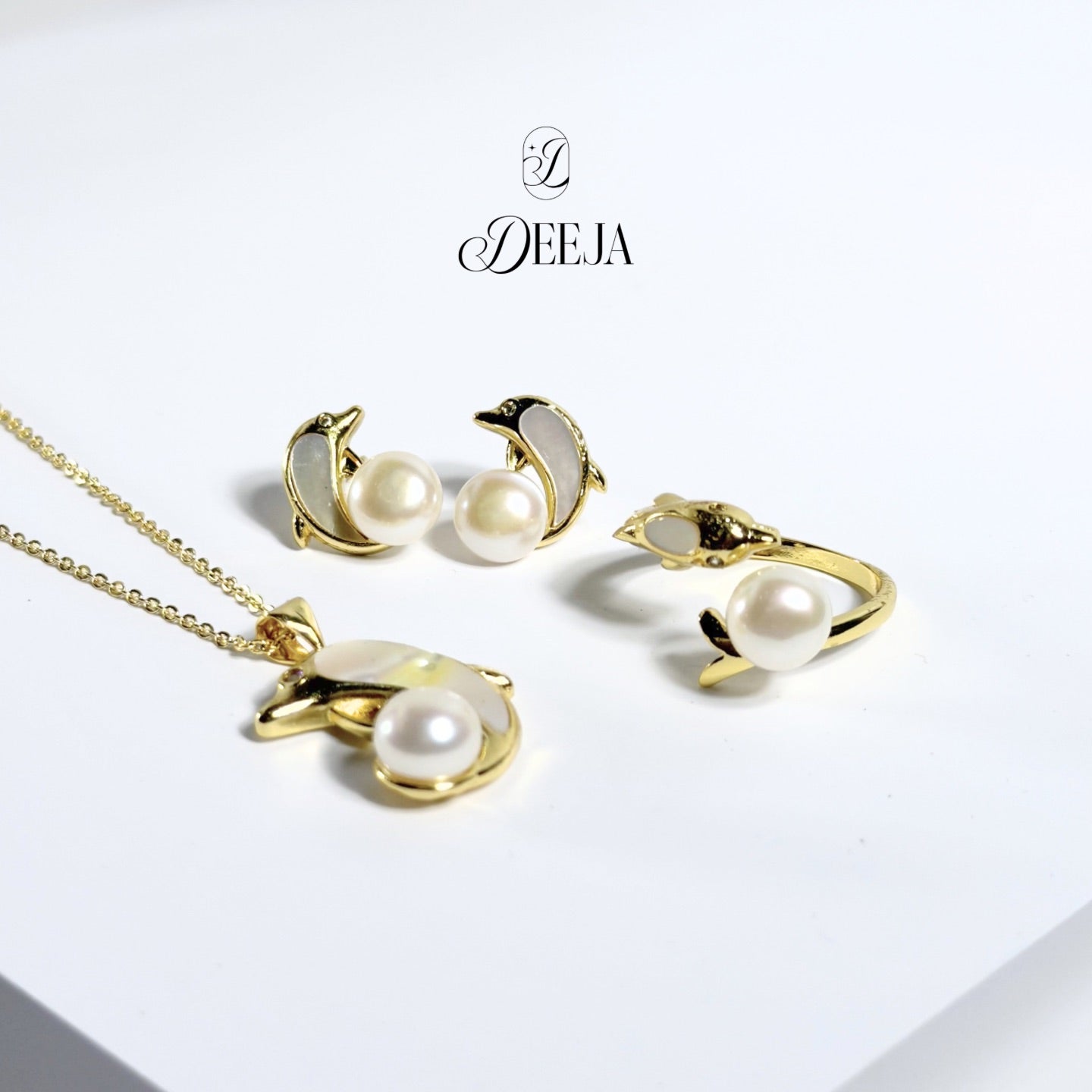 Freshwater Pearl Earrings, Necklace and Ring Set • FWS06