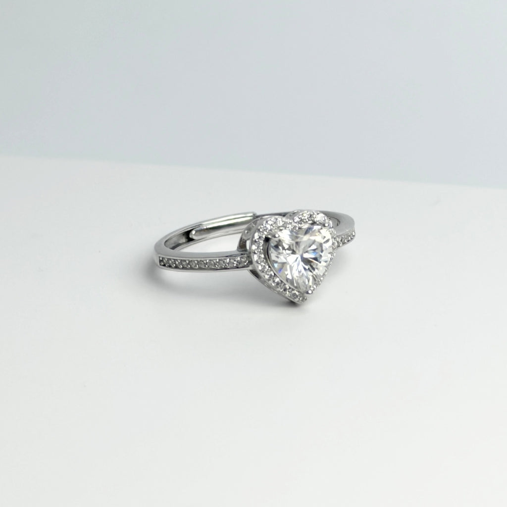 Moissanite 1ct Heart Cut Halo Solitaire Ring