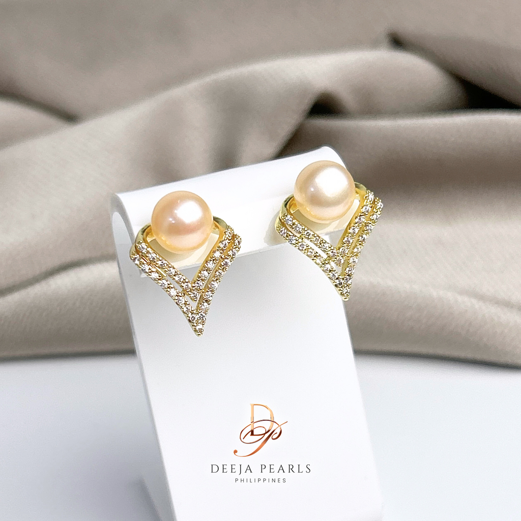 DPE123 • Freshwater Pearl Stud Earrings