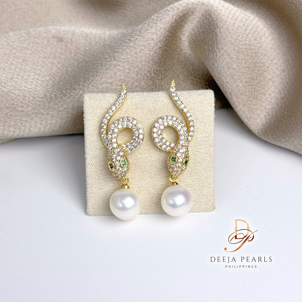 DPE121 • Freshwater Pearl Dangle Earrings