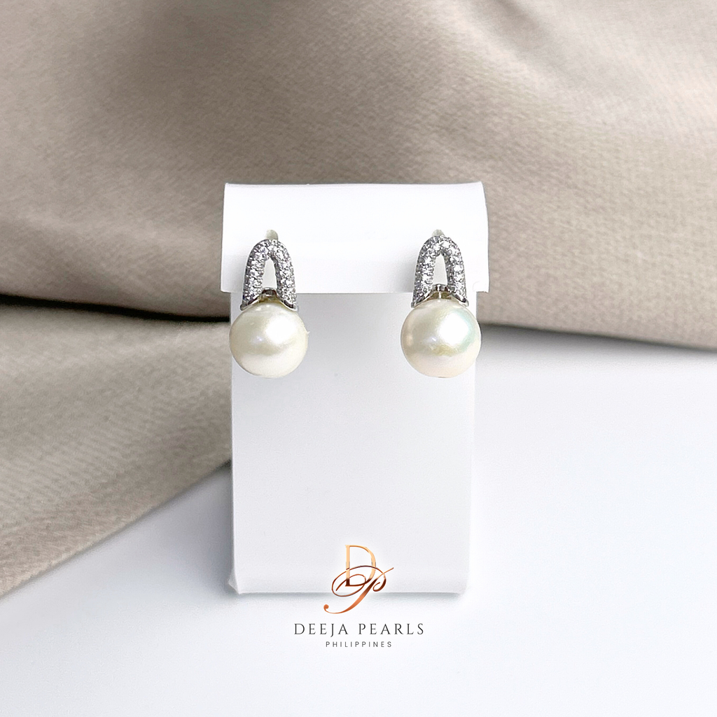 DPE146 • Freshwater Pearl Stud Earrings