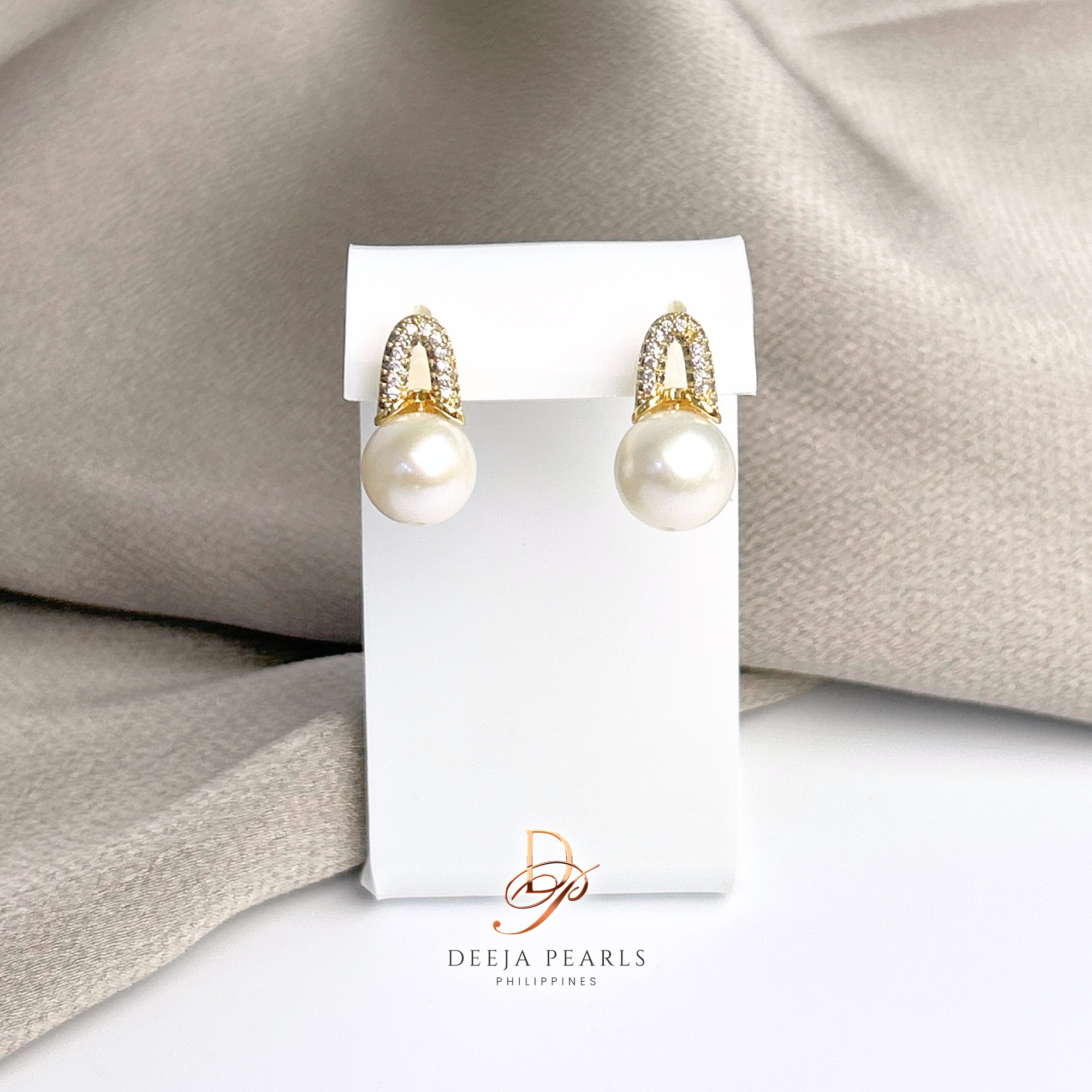 DPE146 • Freshwater Pearl Stud Earrings